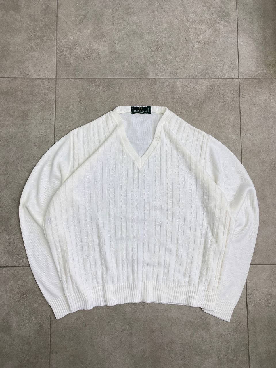 Fred Perry Vintage Fred Perry V-Neck Knit Sweater Size US L / EU 52-54 / 3 - 1 Thumbnail