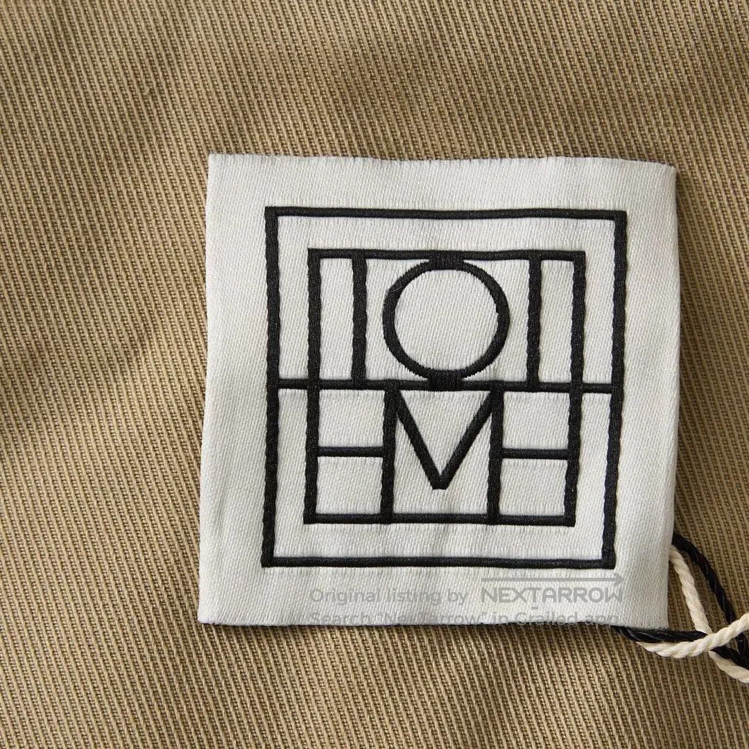 Toteme Toteme Women's Oversized Minimalist Trench Coat. Size M / US 6-8 / IT 42-44 - 4 Thumbnail