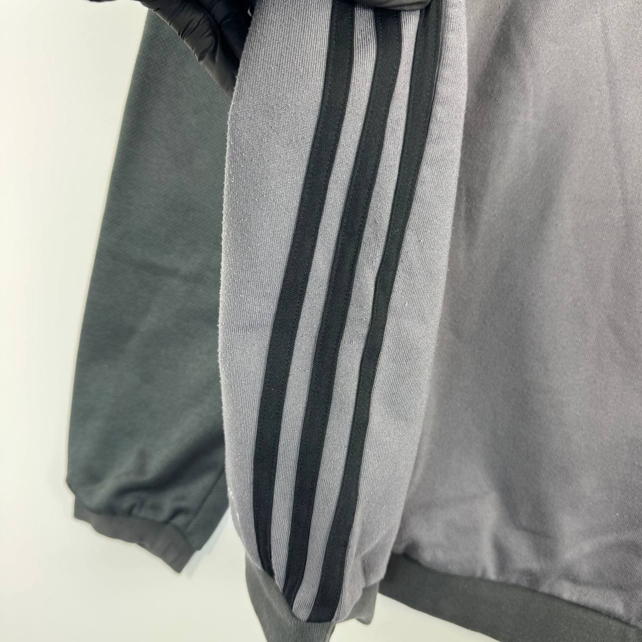 Adidas Adidas Bayern Munich Climawarm Quarter Zip Sweatshirt Grey M Size US M / EU 48-50 / 2 - 11 Thumbnail