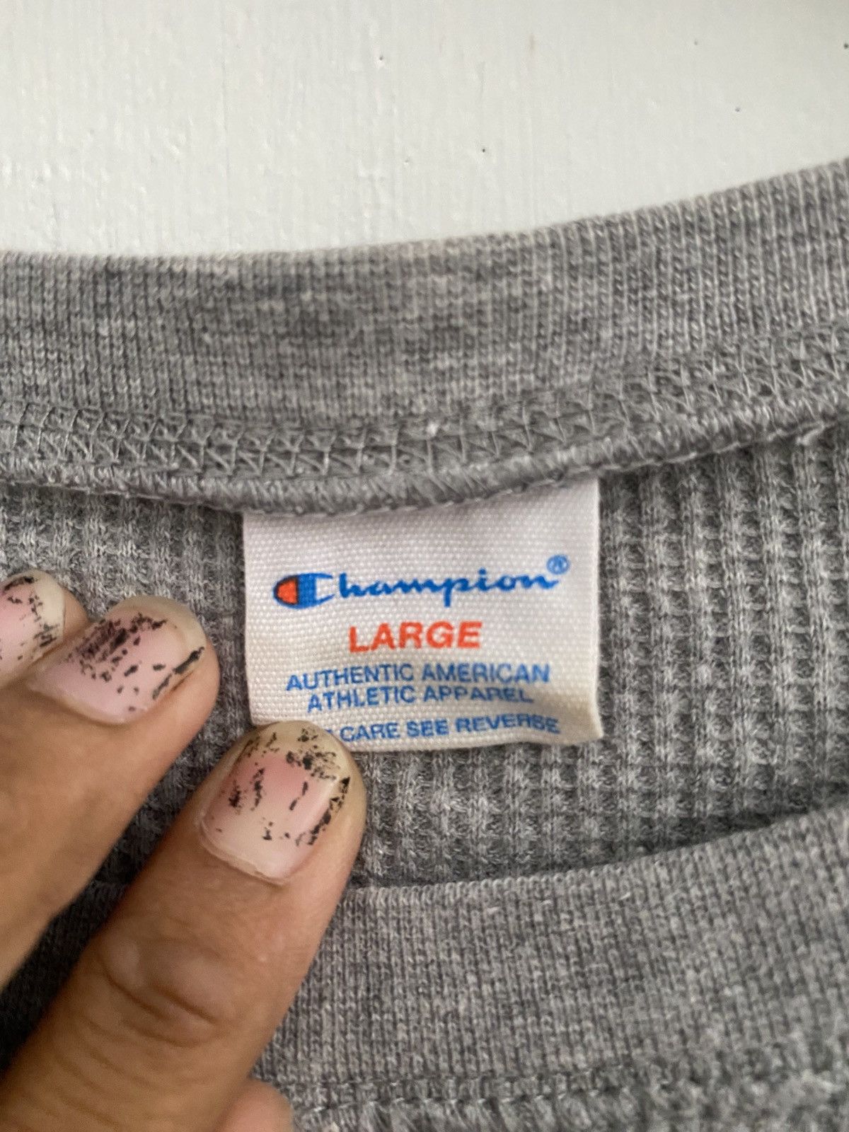 20471120 × Champion × Vintage Vintage champion N.Y.C longsleeve tshirt Size US L / EU 52-54 / 3 - 4 Thumbnail