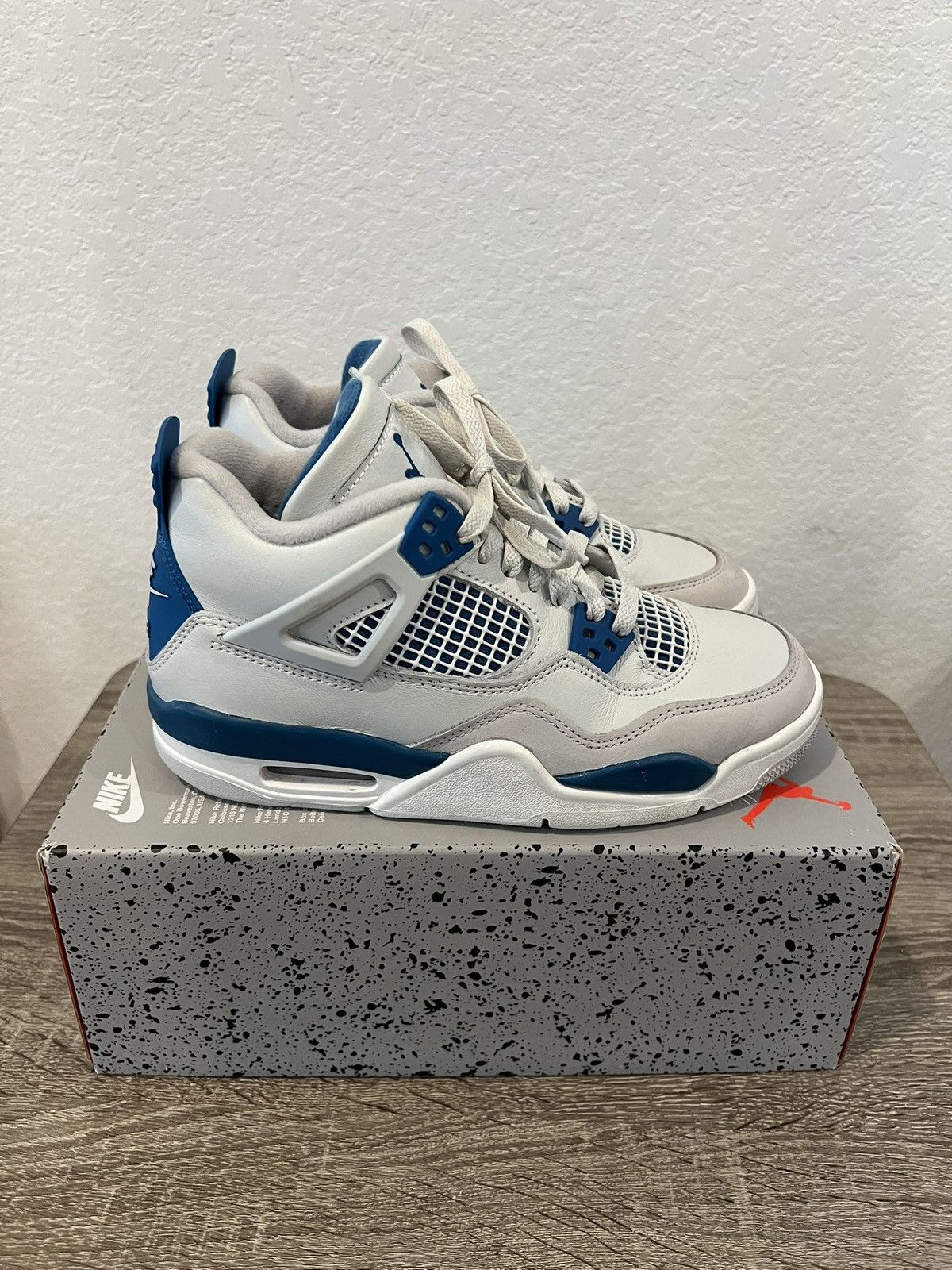 Jordan Brand Air Jordan 4 Military Blue GS Size US 5 / EU 37 - 3 Thumbnail