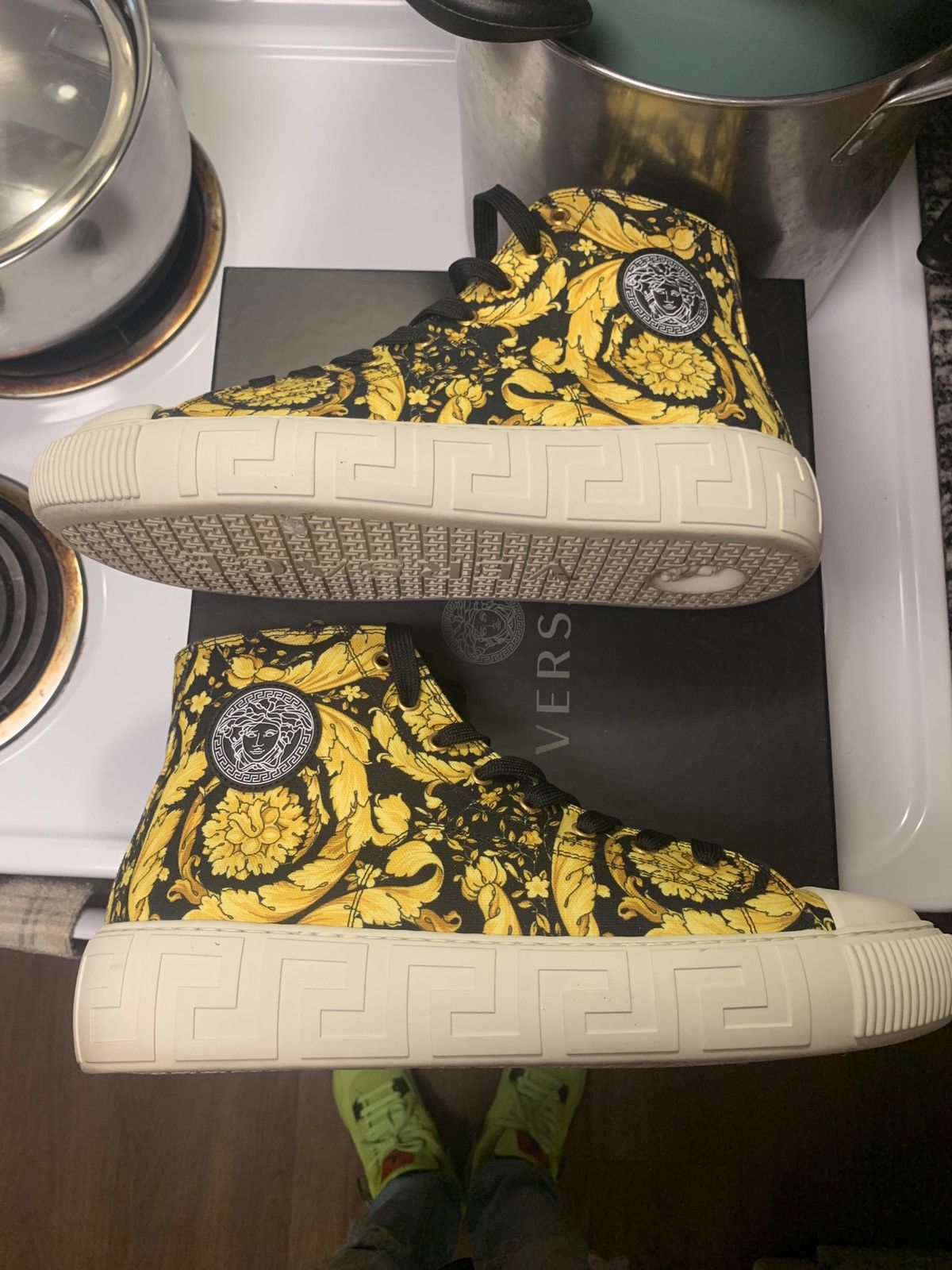 Versace Versace Barrcco canvas sneaker Size US 11 / EU 44 - 2 Thumbnail