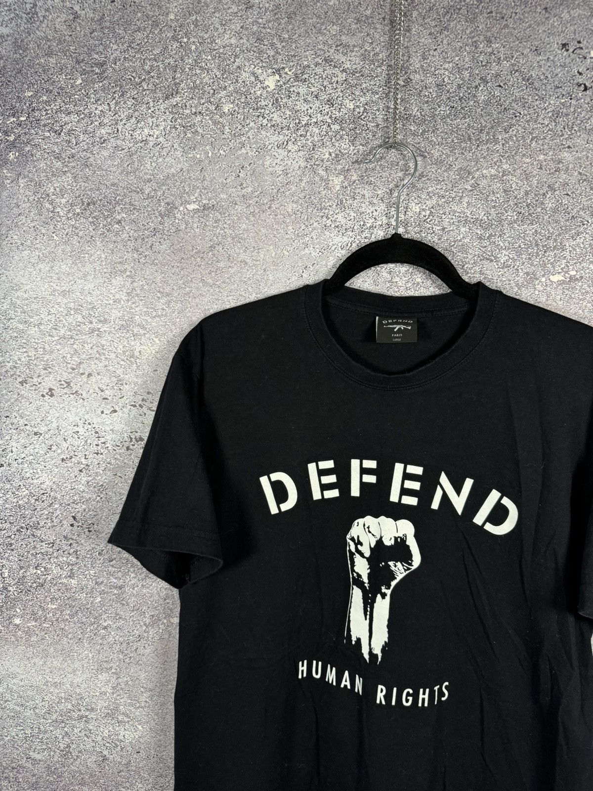 DEFEND PARIS Defend Paris Human Rights Black T Shirt Large Size US L / EU 52-54 / 3 - 3 Thumbnail