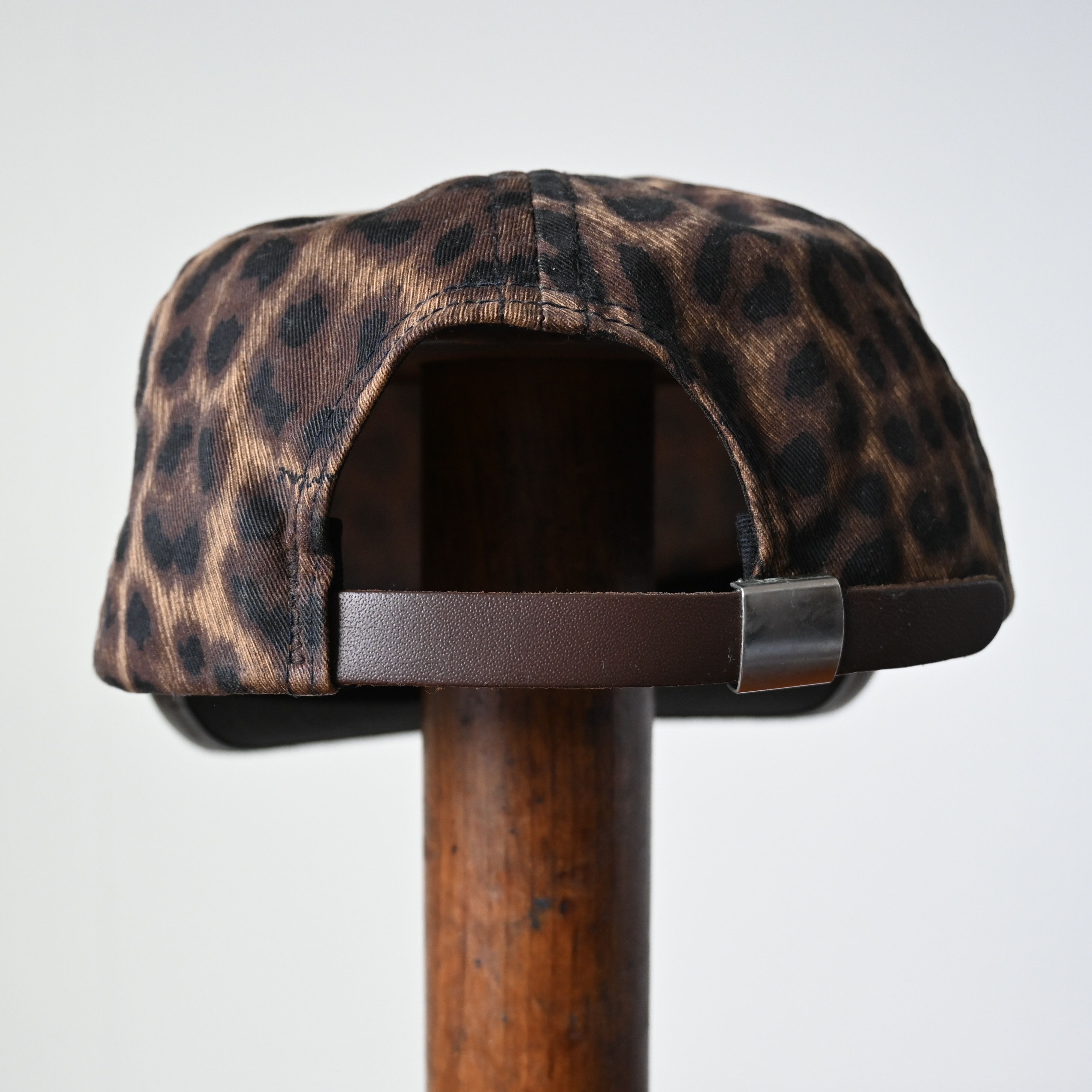 Supreme 2011 S/S, Vintage SUPREME Leopard 5-panel camp hat Size ONE SIZE - 6 Thumbnail