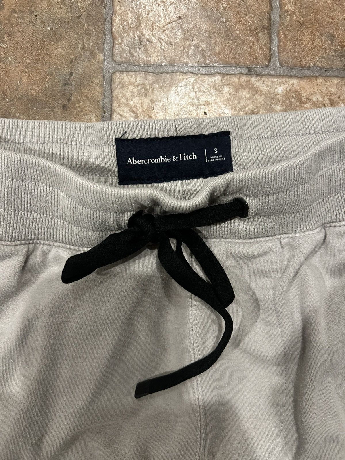 Abercrombie & Fitch Abercrombie & Fitch -Reg Joggers Sz: S Size US 30 / EU 46 - 2 Thumbnail
