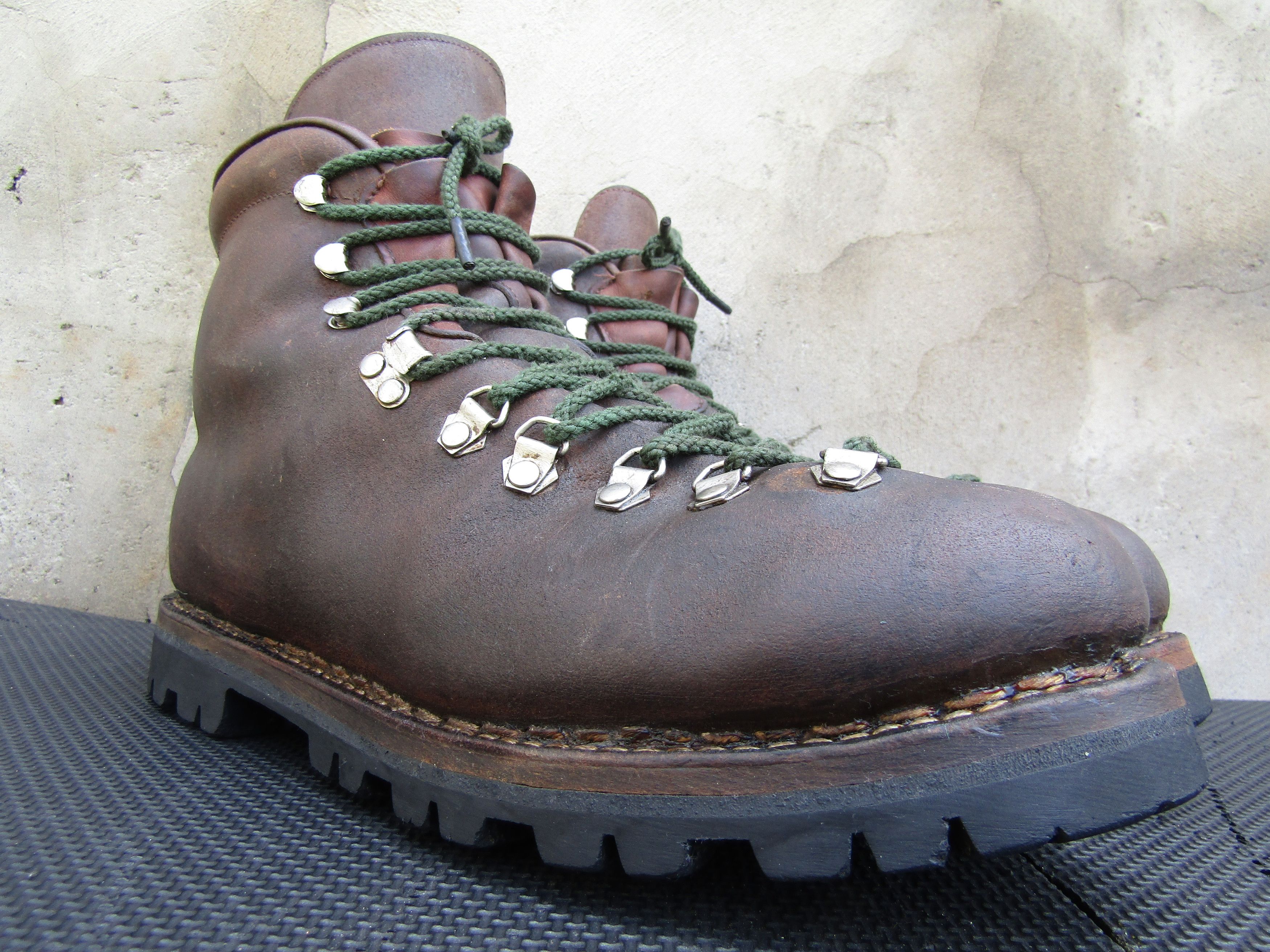 Vintage Vintage RICHARD PONTVERT Vercors mountaineering France Size US 12.5 / EU 45-46 - 5 Thumbnail