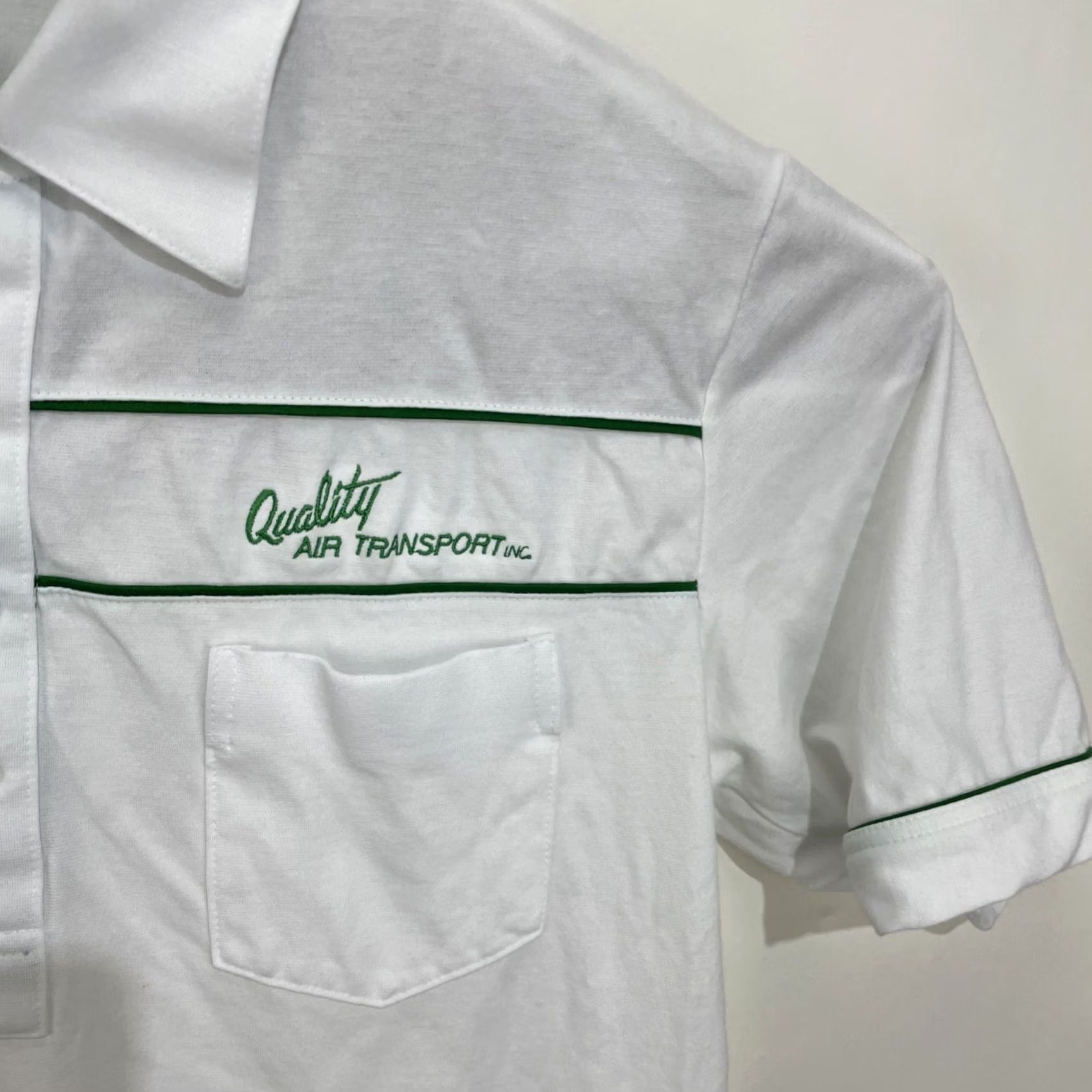 Vintage VINTAGE Midwest Quality Air Transport Polo Shirt Pocket 1/2 Button Large White Size US L / EU 52-54 / 3 - 7 Thumbnail