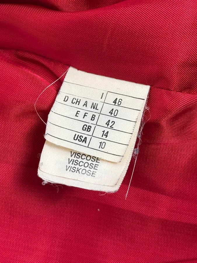 Gianfranco Ferre 2000s Gianfranco Ferré Fur Collar Red Leather Puffer Vest Size US S / EU 44-46 / 1 - 10 Thumbnail