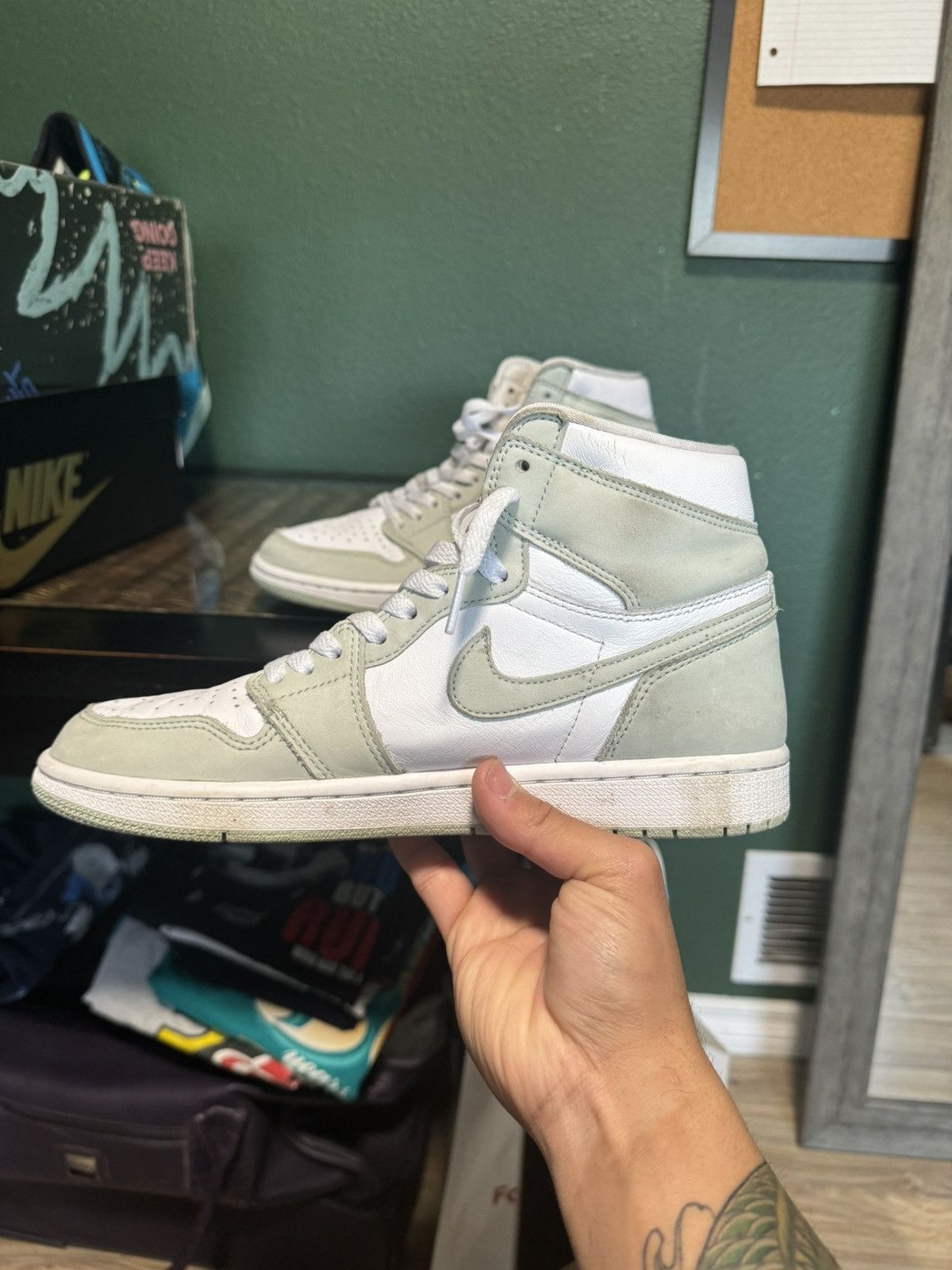 Jordan Brand × Nike WMNS Jordan 1 ‘Sea foam’ 2021 Size US 7.5 / EU 40-41 - 11 Thumbnail