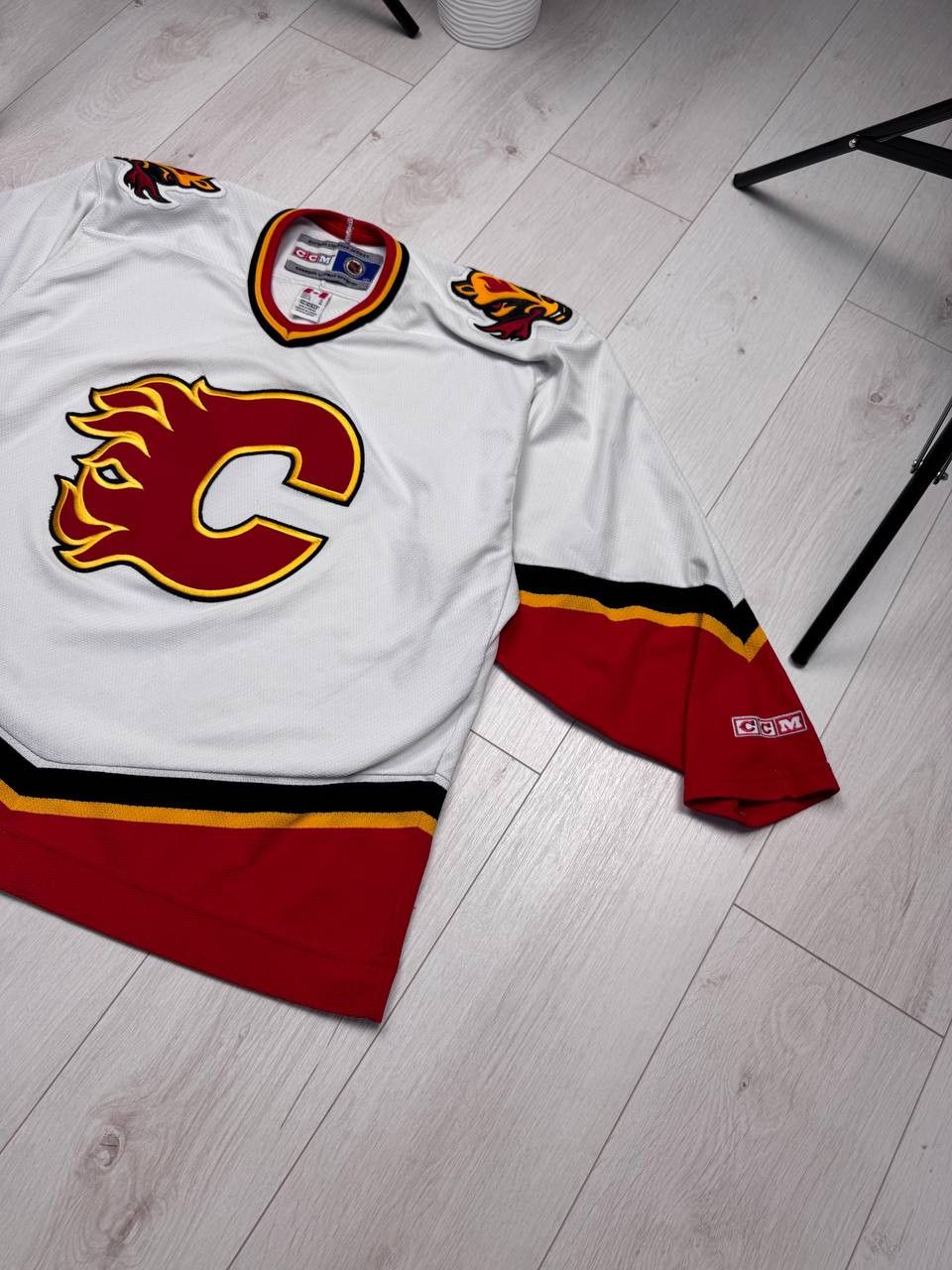 Ccm Vintage Auth RARE Calgary Flames Hockey Jersey Size XL Size US XL / EU 56 / 4 - 3 Thumbnail