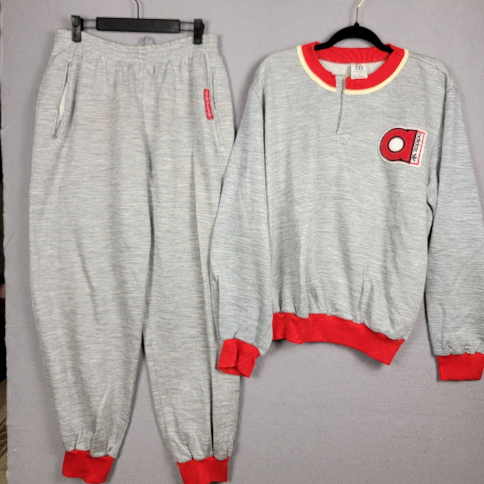 Adidas Vintage Adidas Sweatsuit White and Red Sz L (045) Size US L / EU 52-54 / 3 - 1 Thumbnail