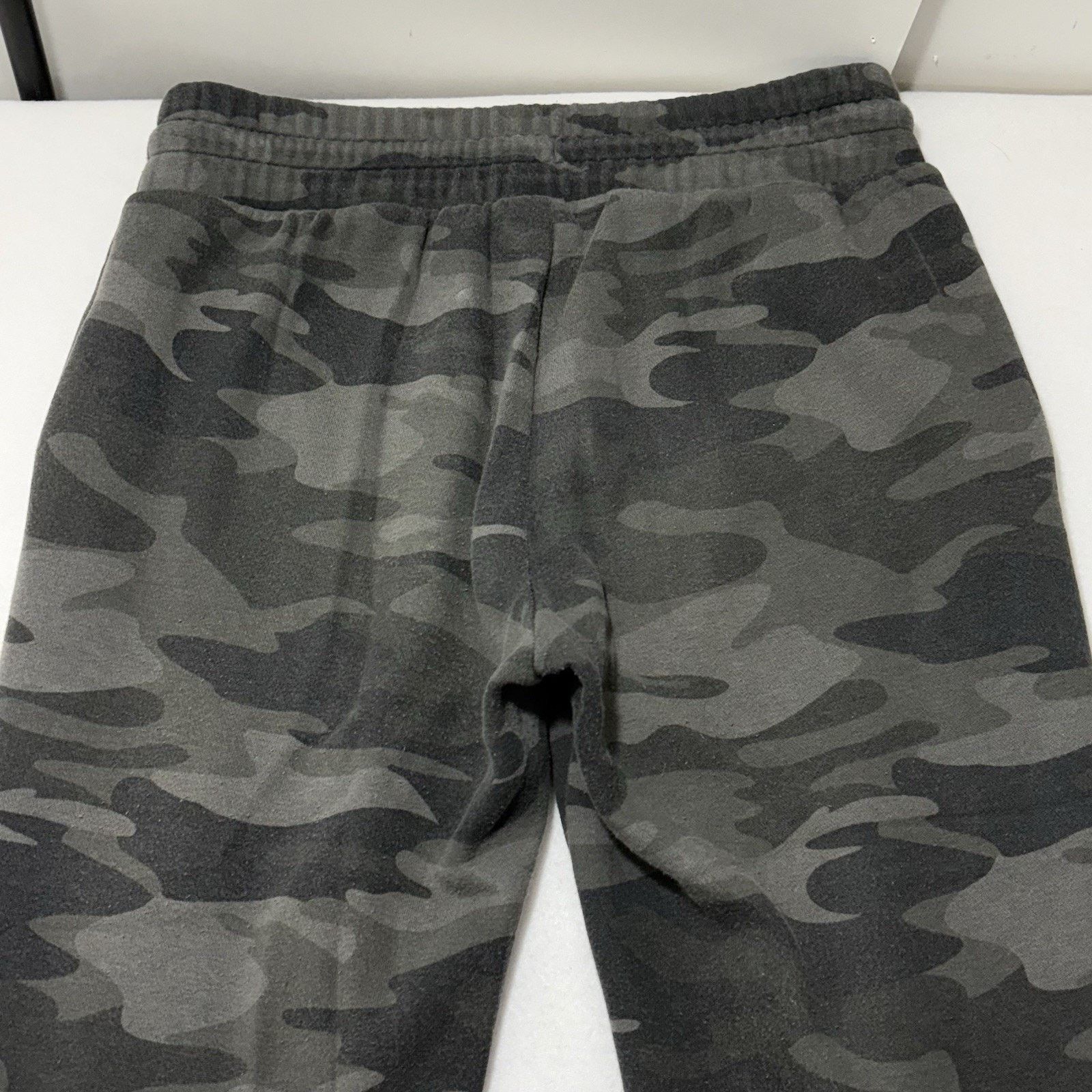 Target Basics Wild Fable Small Tapered Sweatpants Camo Green Joggers Pants Size 28" / US 6 / IT 42 - 7 Thumbnail