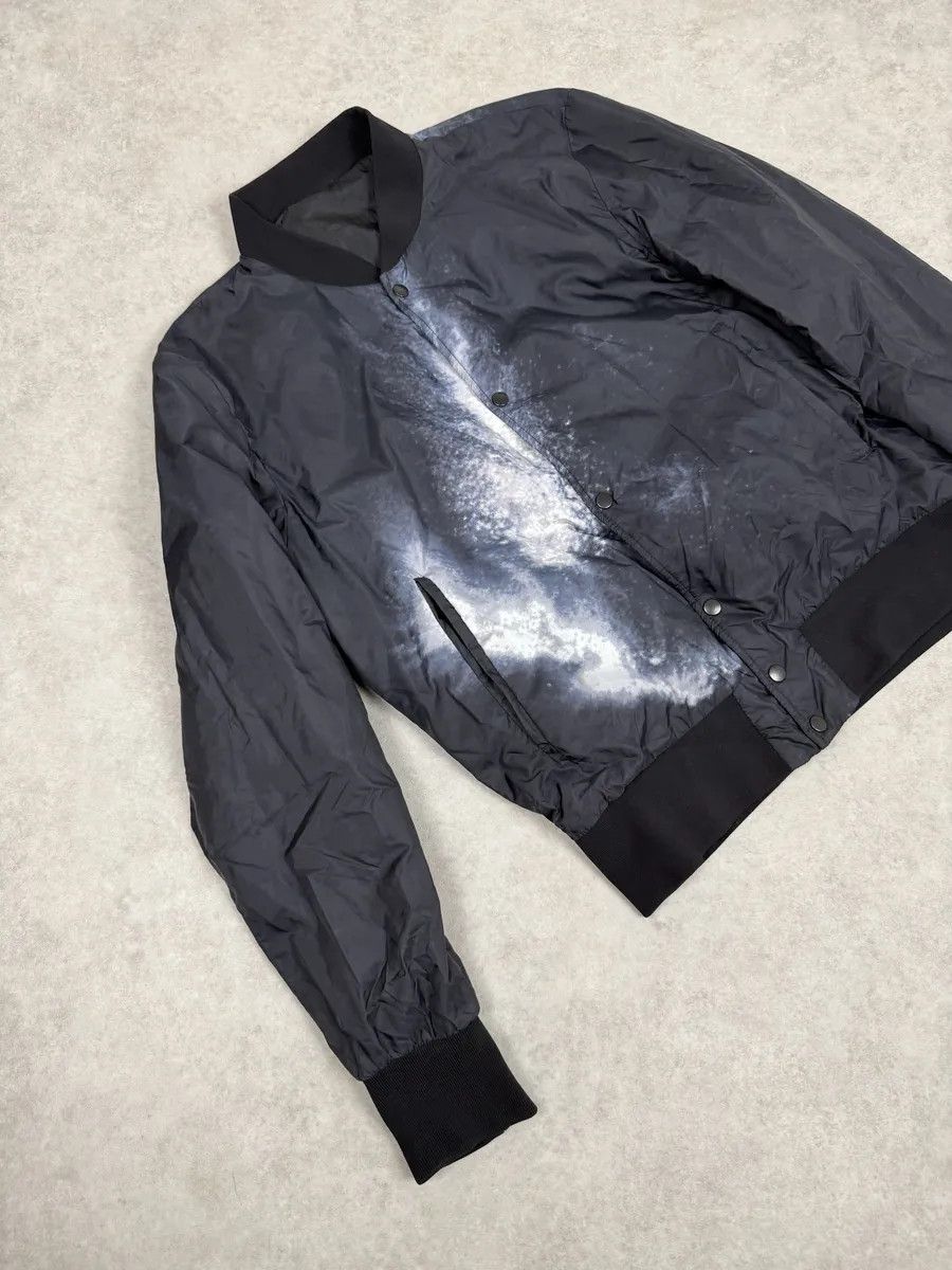 Emporio Armani AW2017 Emporio Armani Black & White Abstract Reversible Bomber Jacket Size US S / EU 44-46 / 1 - 12 Thumbnail