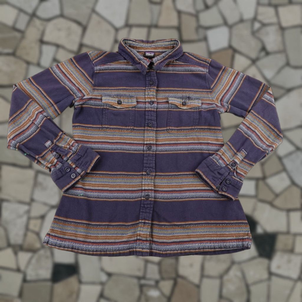 Patagonia Patagonia Shirt Women 6 Blue Gray Stripes Button Up Fjord Flannel Midweight Top Size M / US 6-8 / IT 42-44 - 1 Thumbnail