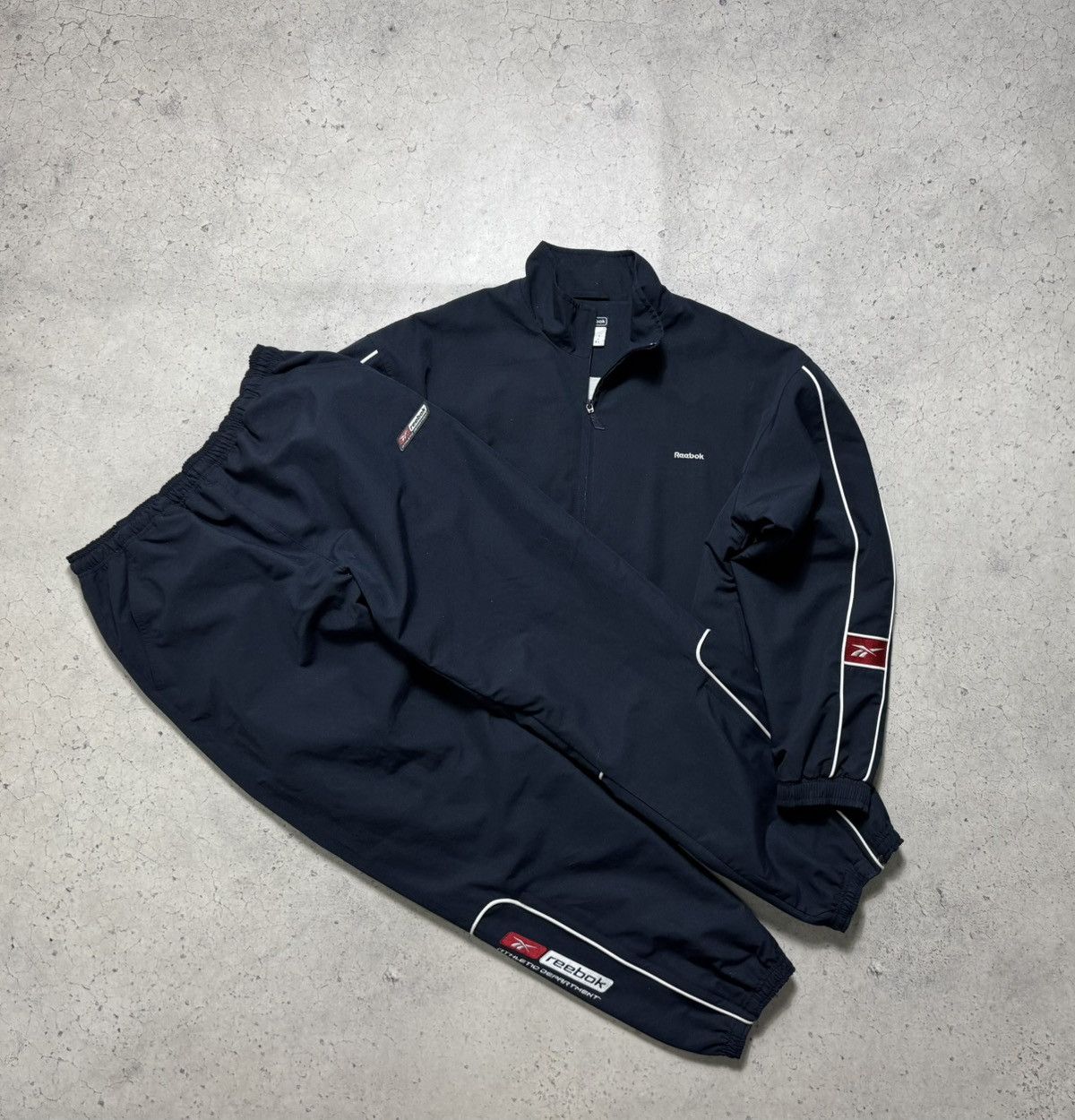 Reebok Reebok Vintage Navy Nylon Track Suit Jacket & Pants Size M Size US M / EU 48-50 / 2 - 2 Thumbnail