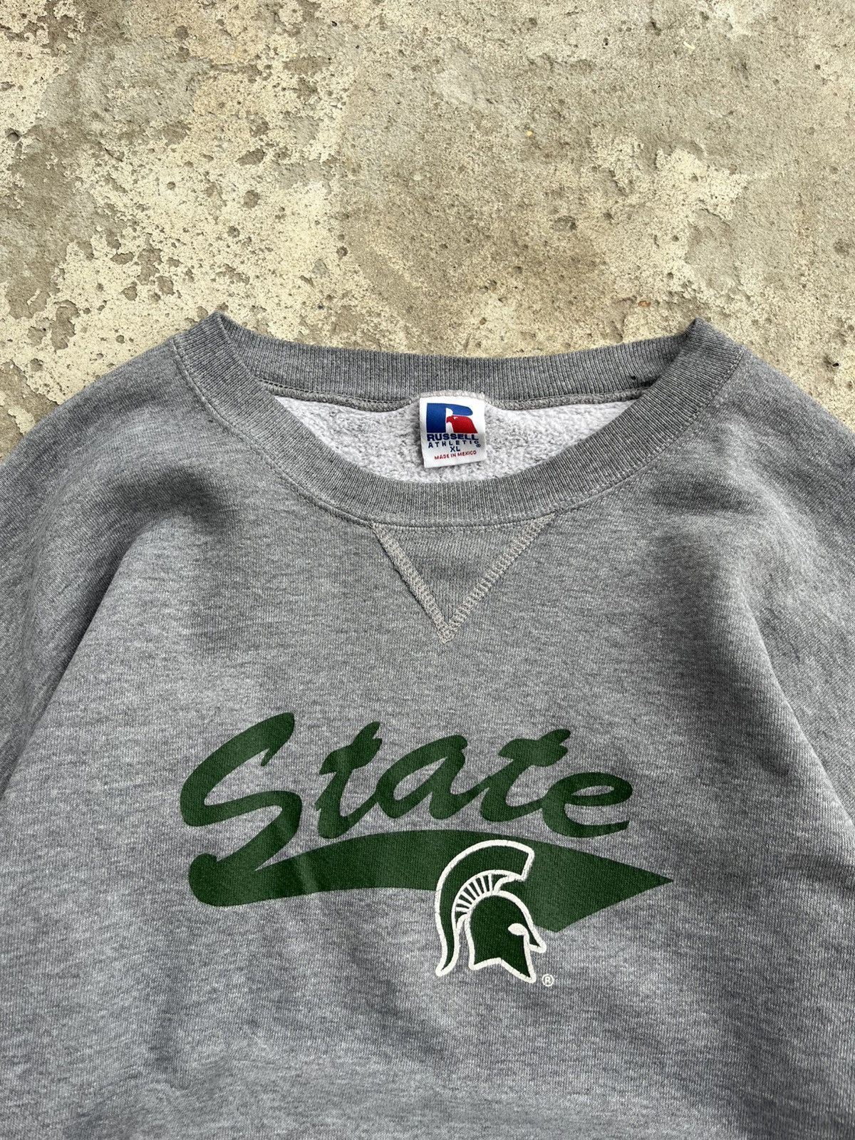 Russell Athletic 90’s Russell Athletic Vintage Boxy Baggy Oversize Sweatshirt Size US XL / EU 56 / 4 - 2 Thumbnail