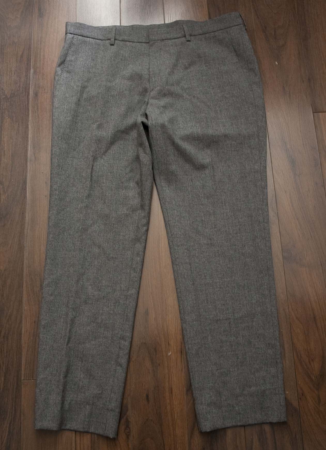 Hugo Boss Hugo Boss Pants Size 35x28 Gray Size US 35 - 1 Thumbnail