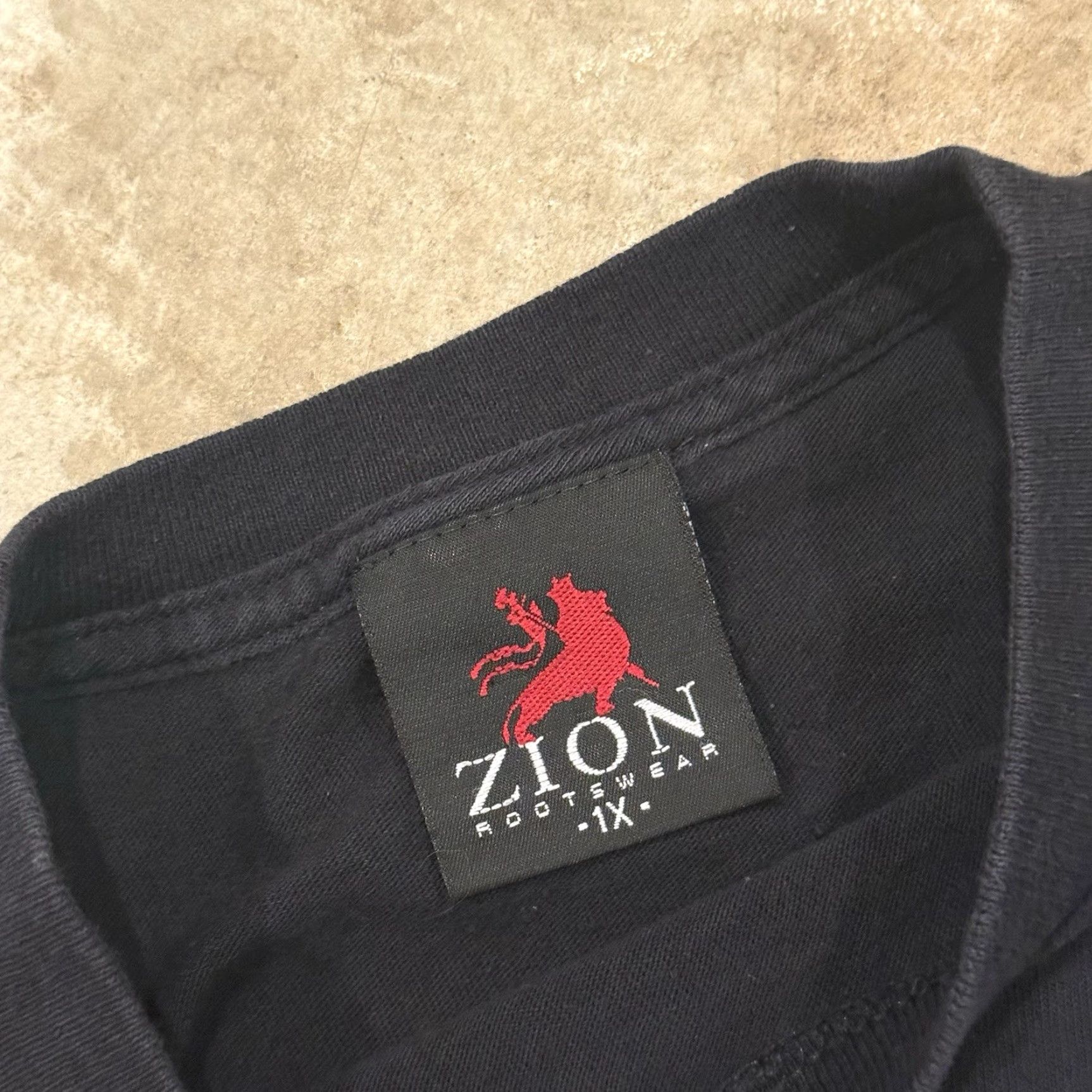 Vintage VINTAGE Y2K Johnny Cash Zion Rootswear Black Shirt Graphic 2009 Mens XL T-Shirt Size US XL / EU 56 / 4 - 3 Thumbnail