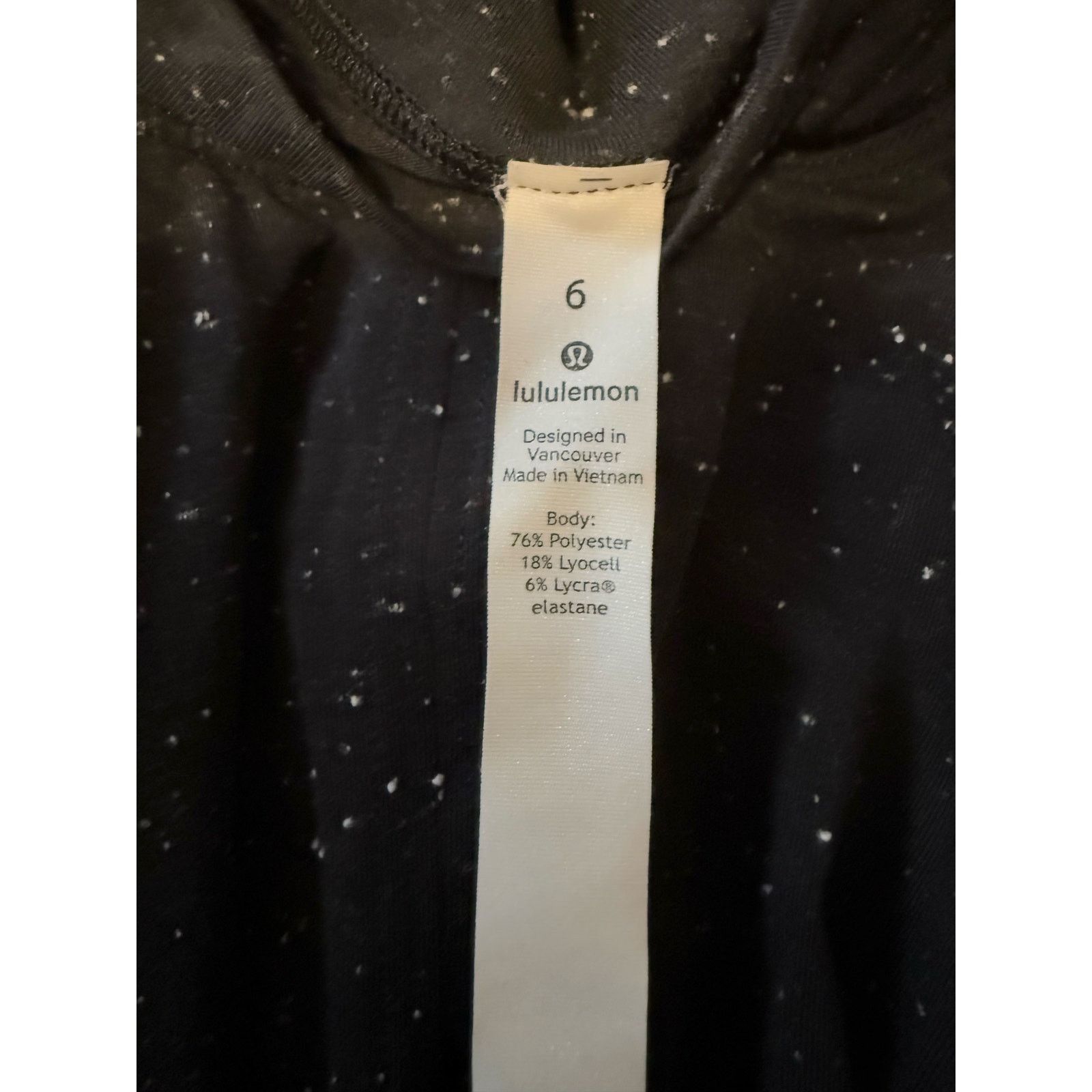 Lululemon NWOT Lululemon Time to Restore Mock Neck Tank size 6 Size M / US 6-8 / IT 42-44 - 3 Thumbnail