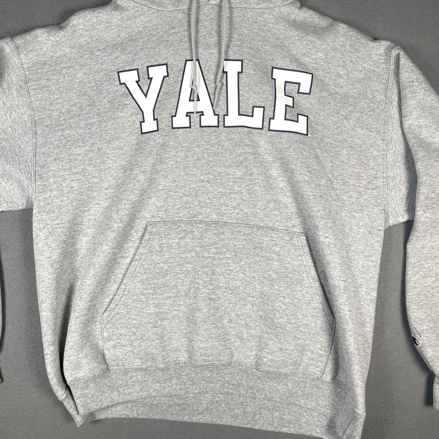 Champion VINTAGE Champion Yale Hoodie Sweatshirt Large Gray SpellOut Pullover Preppy VTG Mens L Gray Size US L / EU 52-54 / 3 - 3 Thumbnail