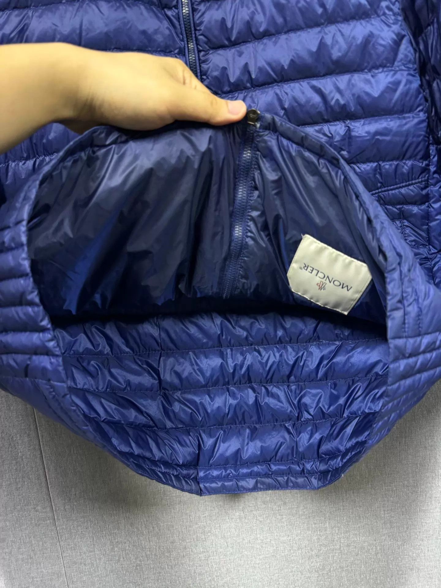 Moncler Moncler Blue Sleeve Patch Puffer Jacket Size 3 Size US L / EU 52-54 / 3 - 6 Thumbnail