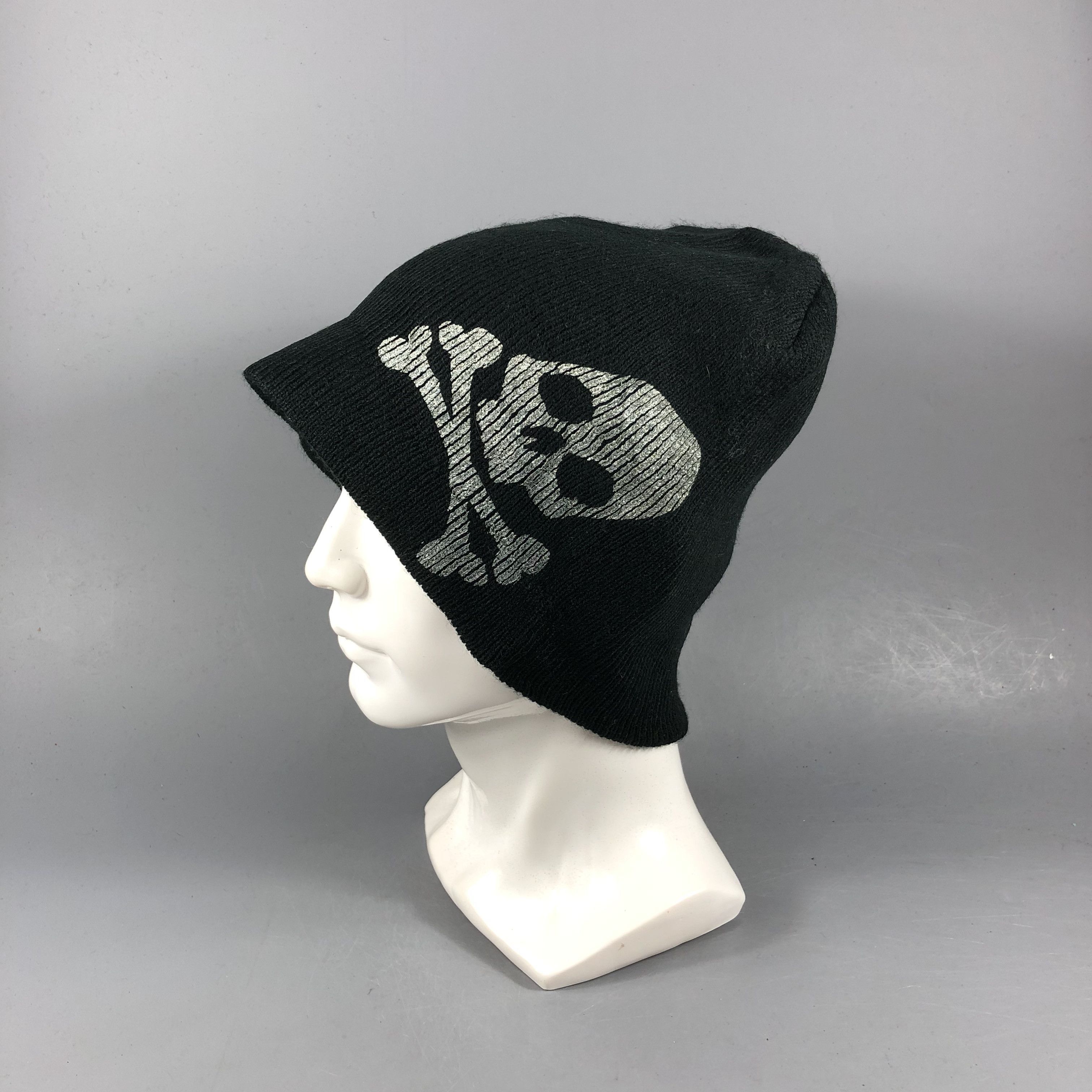 Seditionaries Unknown Skull Beanie Snowcap Snow Hat B833 Size ONE SIZE - 1 Thumbnail