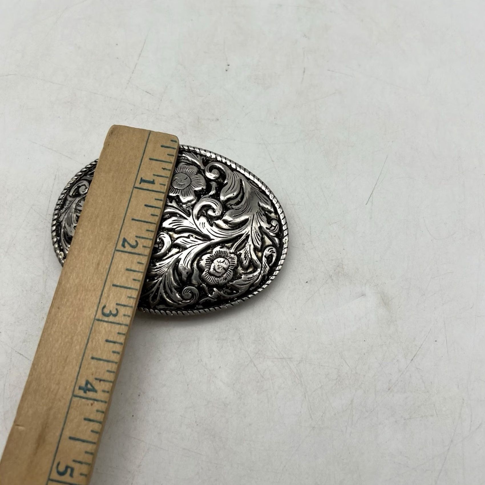 Vintage VINTAGE Cowgirl Metal Black Enamel Flower Belt Buckle 3.5" Belt Buckle Black Flower Enamel Cowgirl Metal Vintage 3.5" Mens Womens Boys Girls Size ONE SIZE - 4 Thumbnail