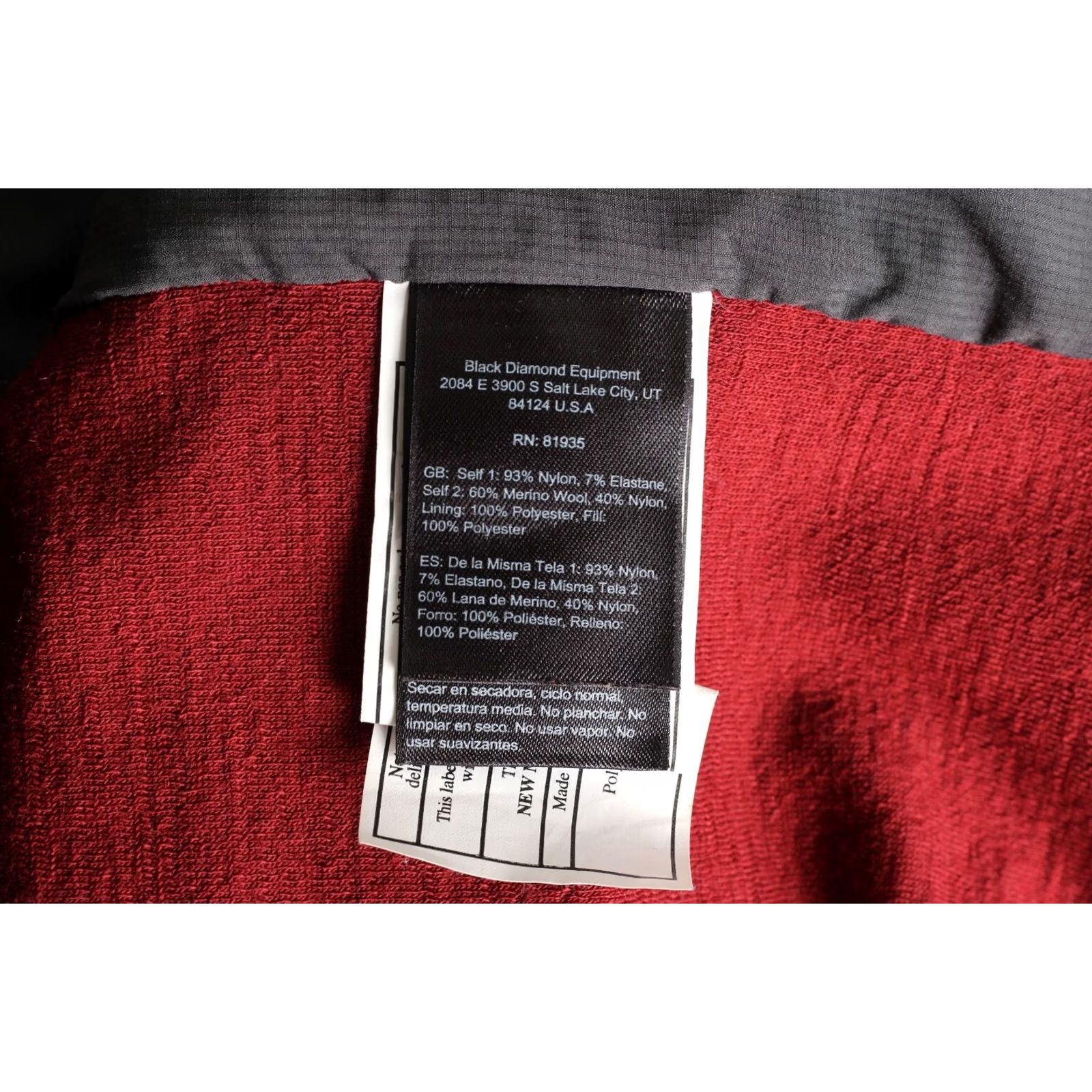 Black Diamond BLACK DIAMOND First Light Hybrid Vest Jacket Gilet Men XL PRIMALOFT Red Outdoors, Hiking, Travel Mens Vest Jacket XL Red Size US XL / EU 56 / 4 - 6 Thumbnail