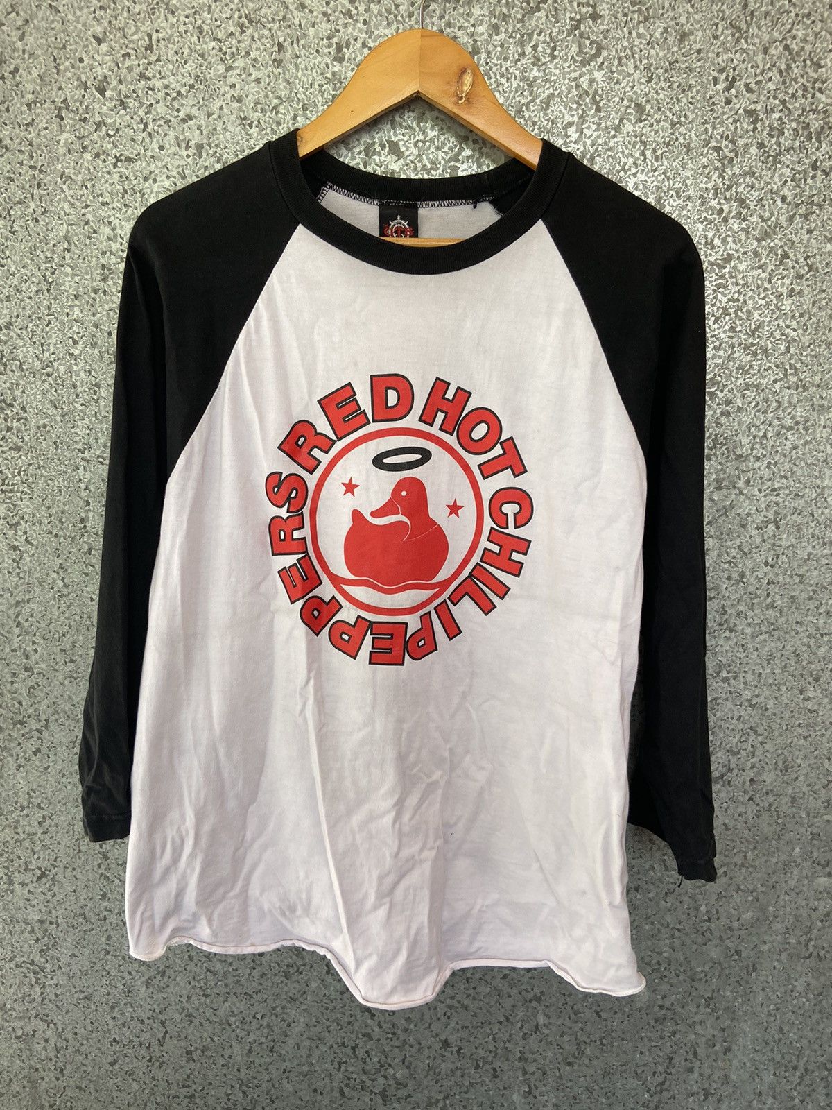 Band Tees 🔥 Vtg Red hot Chilli Peppers t shirt raglan Californication Size US L / EU 52-54 / 3 - 1 Thumbnail