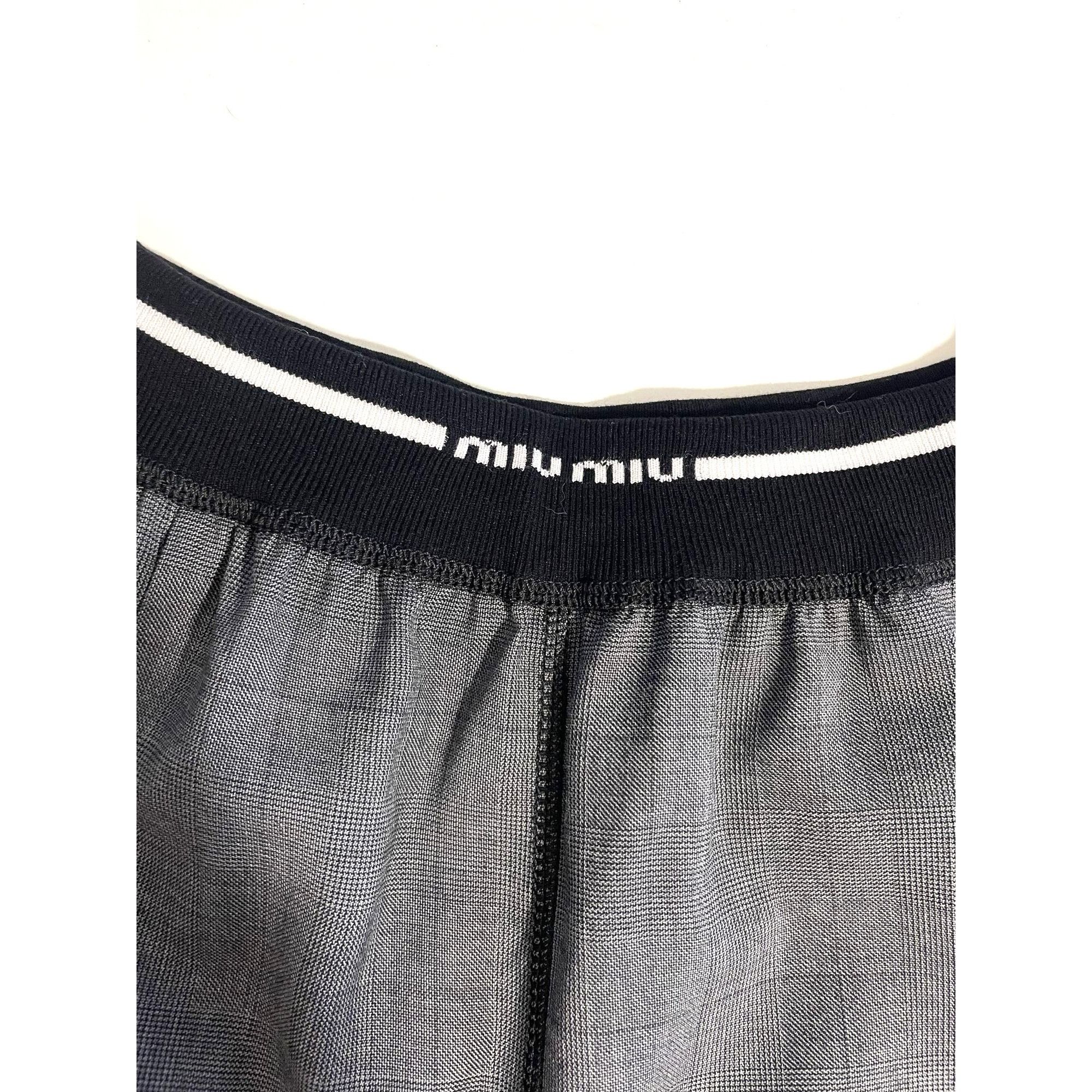 Miu Miu Miu Miu Gray Plaid Wool-Blend Elastic Waist Shorts For Women Size 36" / US 14 / IT 50 - 3 Thumbnail