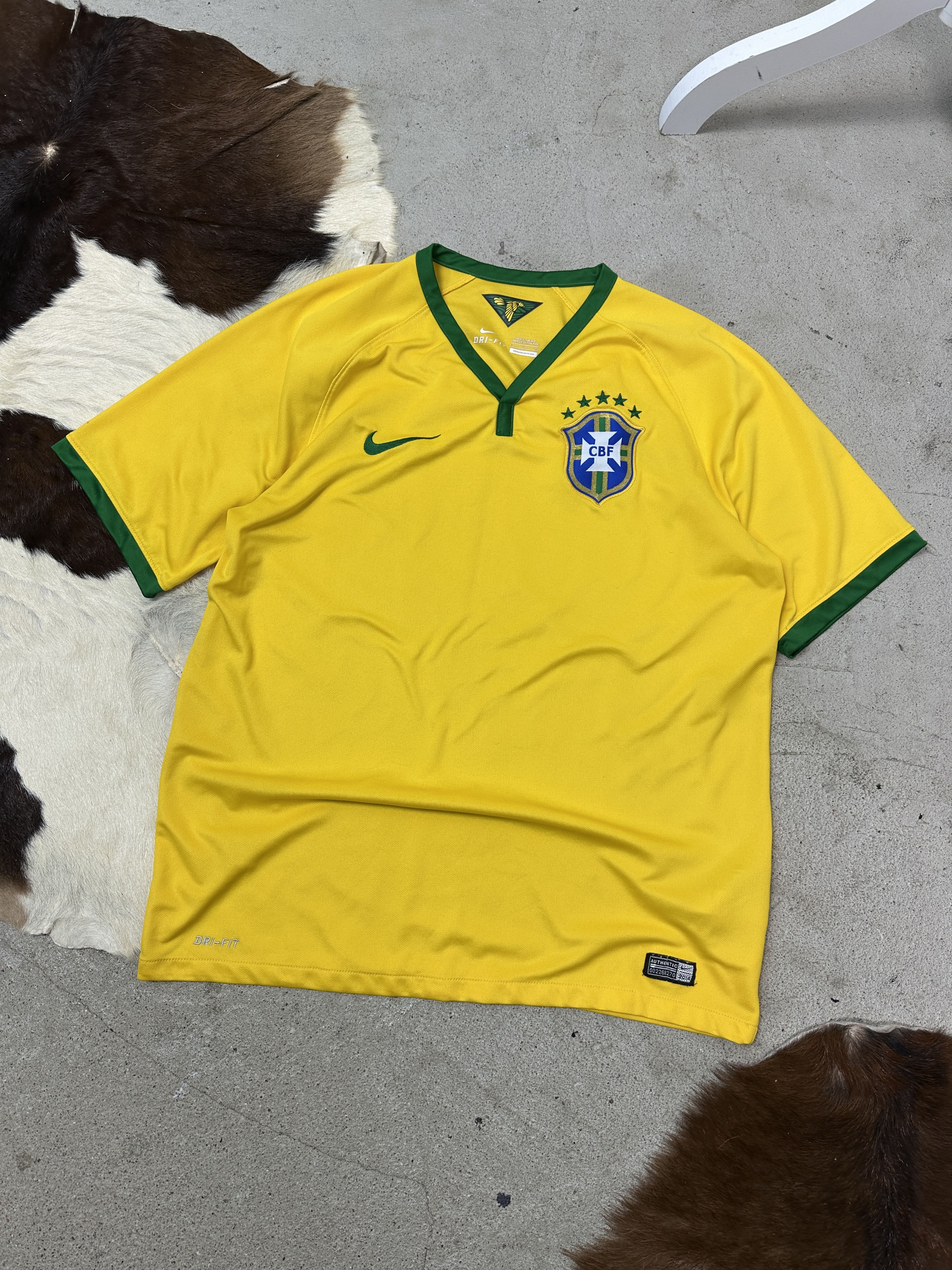 Nike Vintage Sporty Nike Brasil 2014 Home Jersey Y2K Size US L / EU 52-54 / 3 - 1 Thumbnail