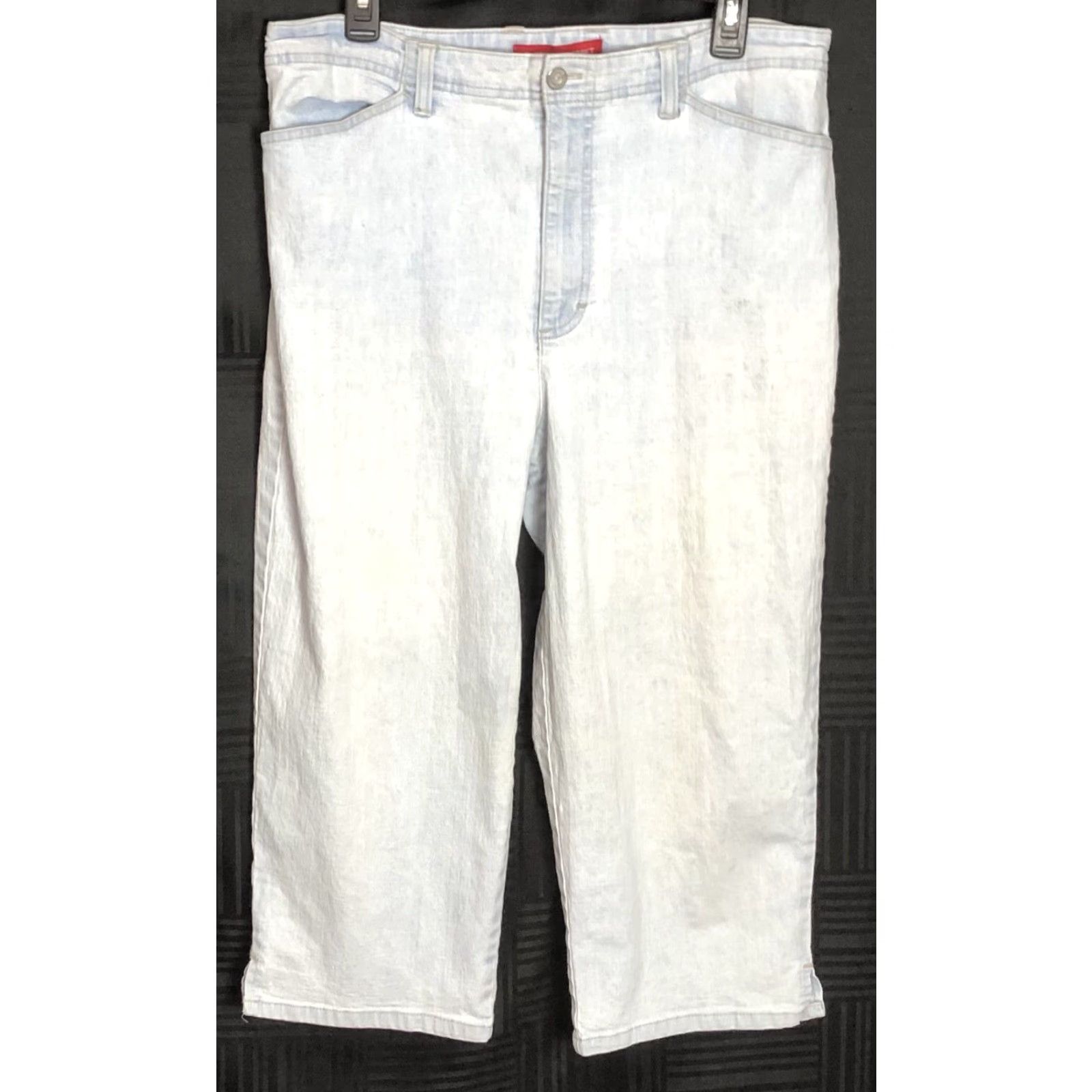 Gloria Vanderbilt Gloria Vanderbilt Capri Pants Vintage 14 Light Blue Denim 33"W Capri Pants Women 14 Blue Denim Capri Beach Bohemian Preppy 90s Mens Size 36" / US 14 / IT 50 - 6 Thumbnail