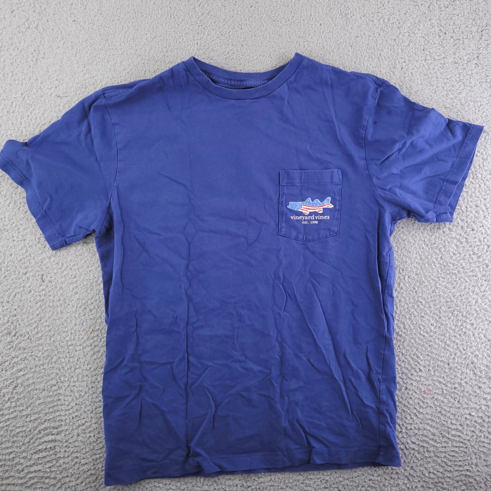 Vineyard Vines Vineyard Vines Shirt Mens XS Blue Short Sleeve USA July 4 Fishing Crew Neck T-Shirt Short Sleeve Solid Vintage: No (But avoid extra words). Size US XS / EU 42 / 0 - 3 Thumbnail