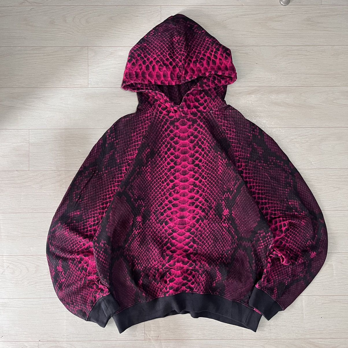Christopher Kane snake skin hooded 🩷