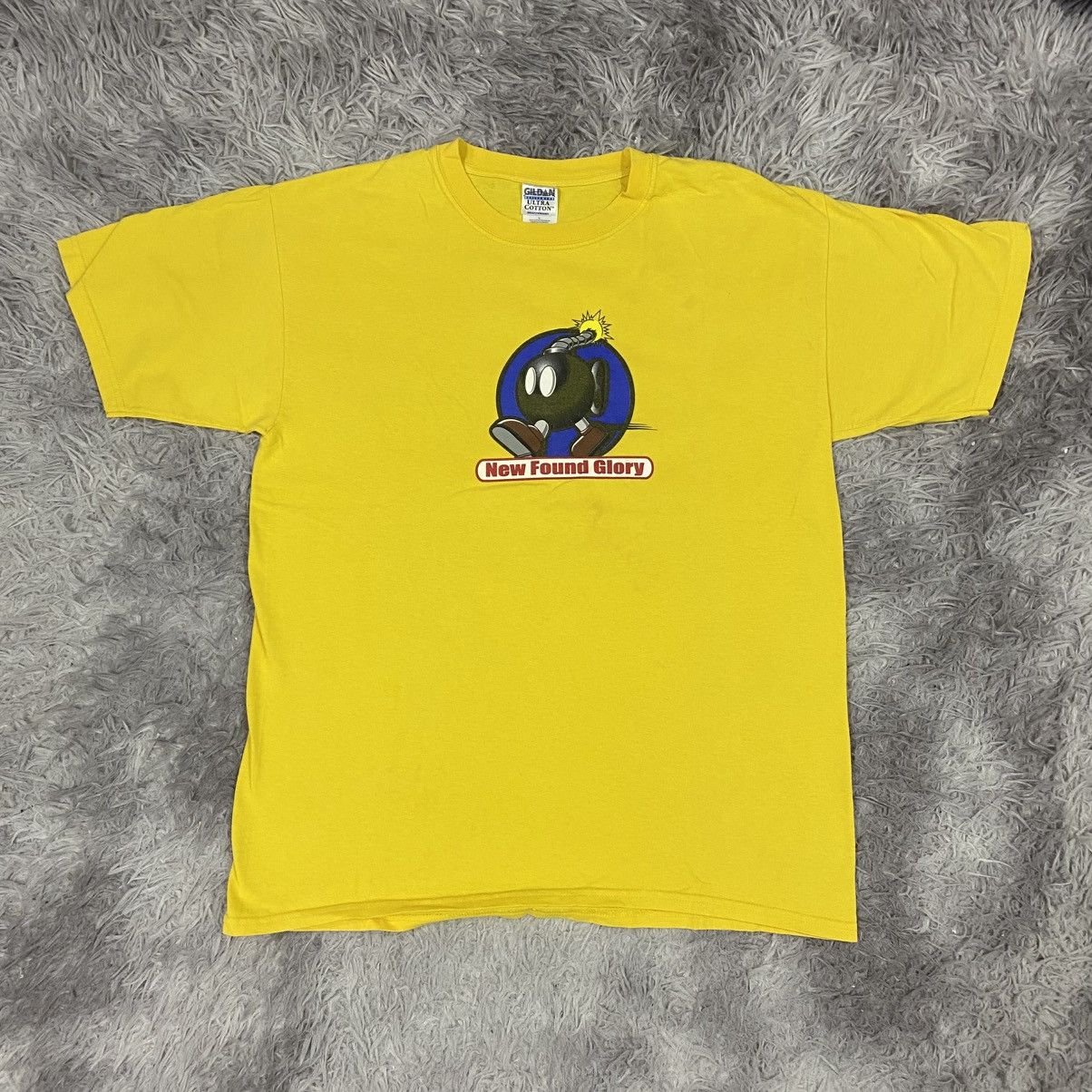 Vintage pop punk band new found glory