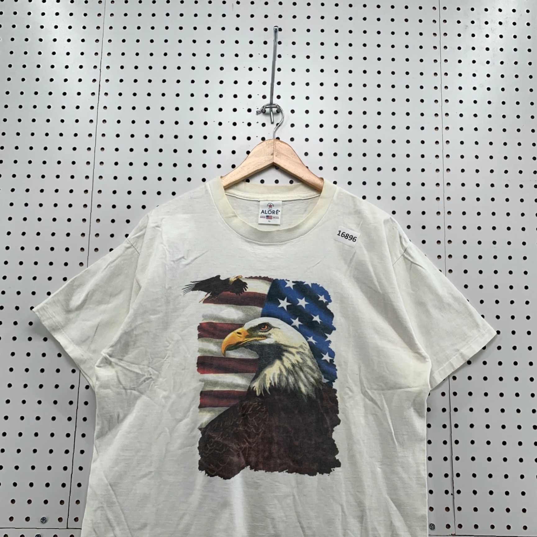 Vintage VINTAGE Alore Shirt Adult Large White Eagle USA Flag Short Sleeve Crew Neck Mens/Womens Size US L / EU 52-54 / 3 - 2 Thumbnail