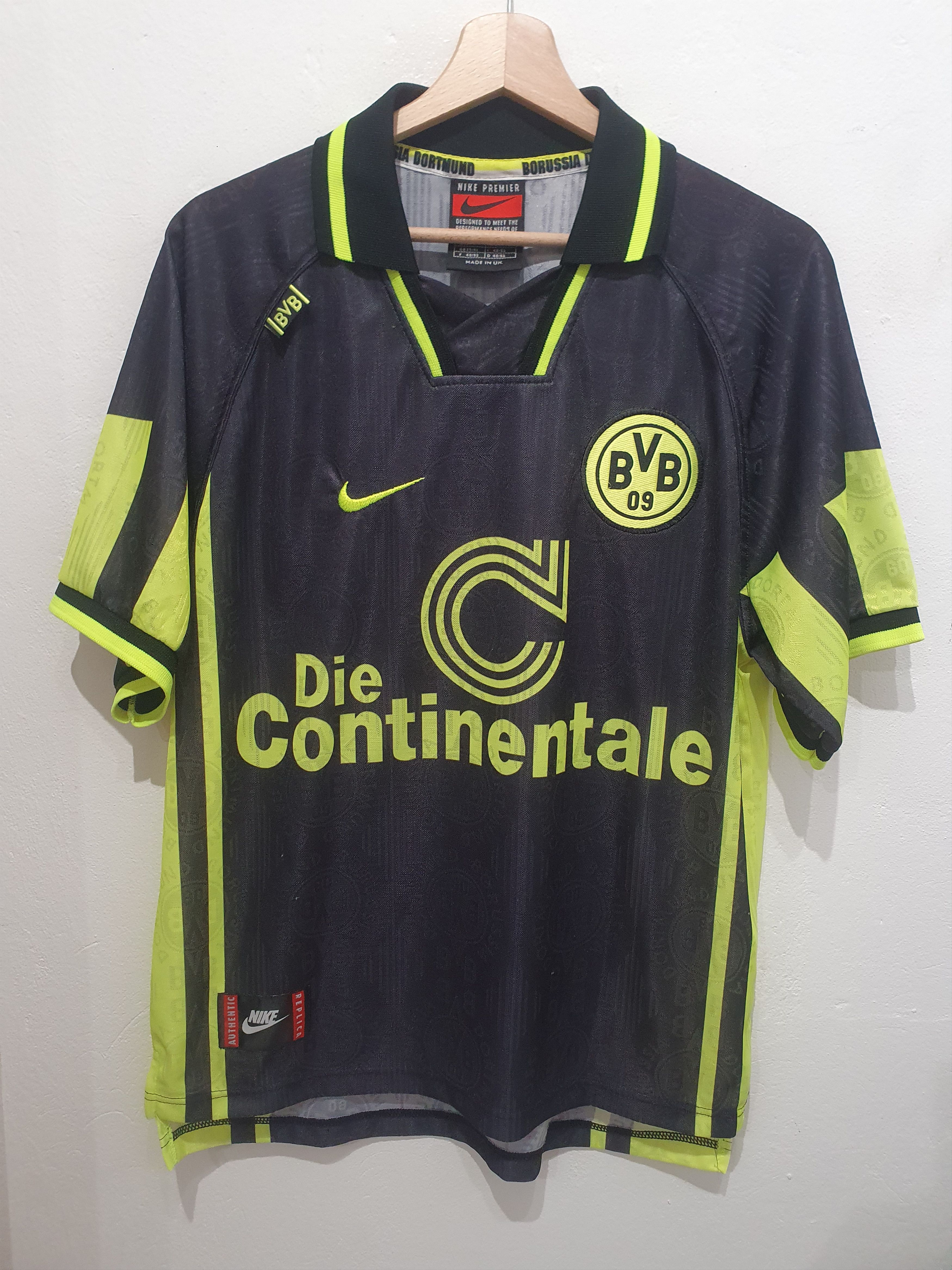 BORUSSIA DORTMUND BVB 1996 1997 SIZE M NIKE JERSEY 90S