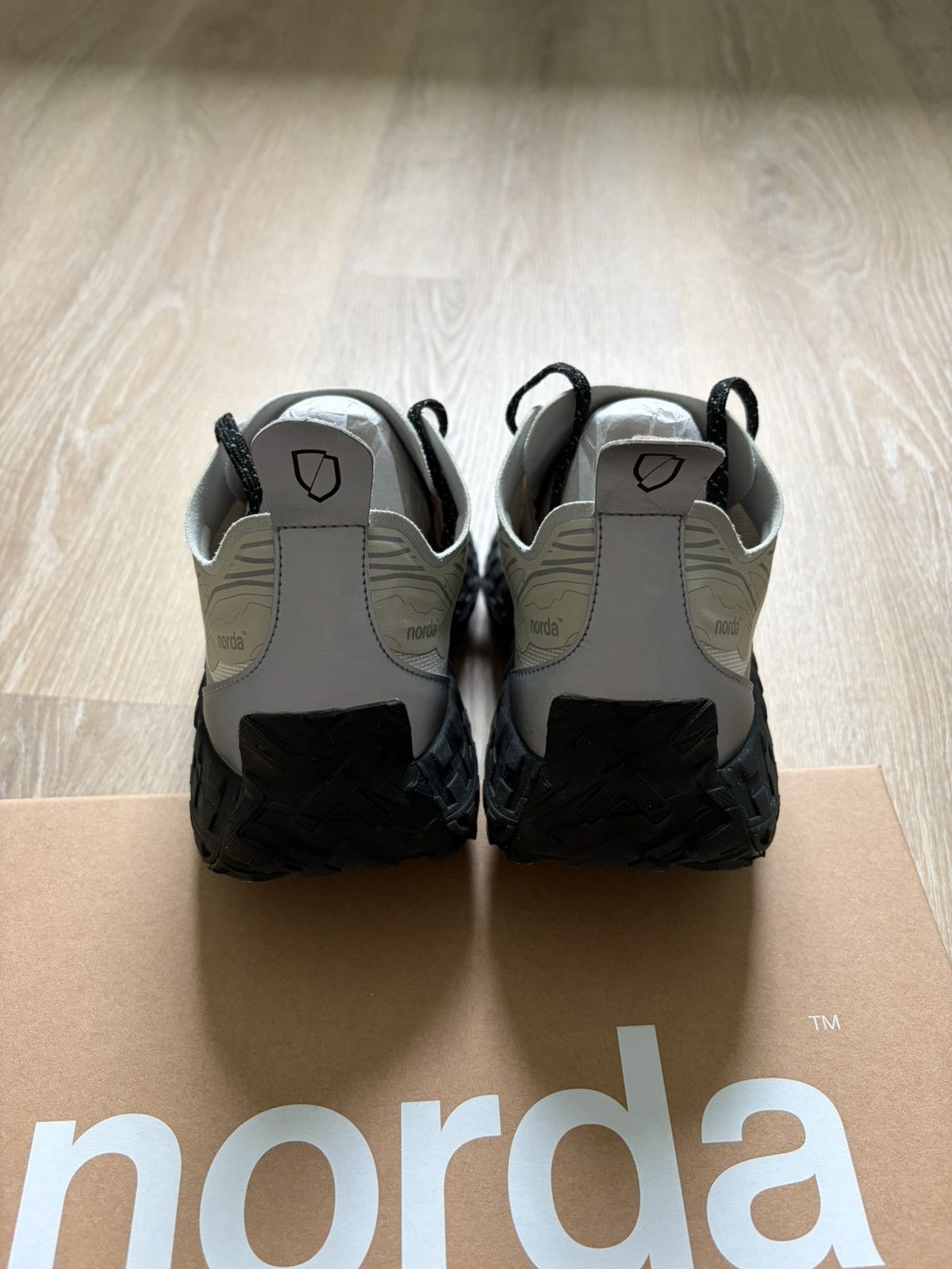 norda Norda 001A (Cinder) Size US 9.5 / EU 42-43 - 3 Thumbnail