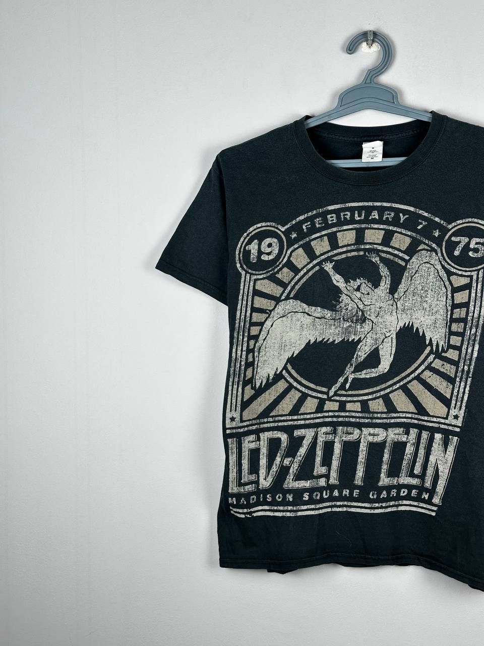 Band Tees Vintage 05’ Led Zepellin Faded Band T-shirt Size US M / EU 48-50 / 2 - 2 Thumbnail