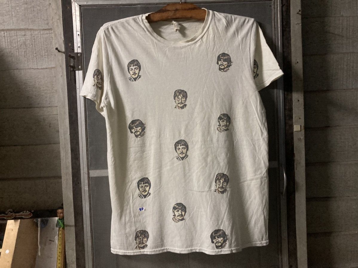 Designer Vintage The Beatles T Shirts Size US M / EU 48-50 / 2 - 1 Thumbnail