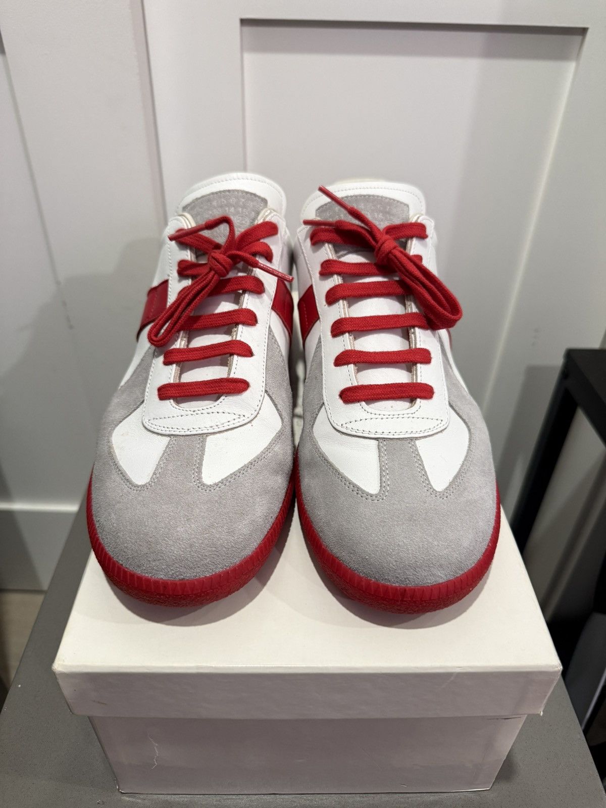 Maison Margiela Maison Margiela Red Replica Gat Size US 12 / EU 45 - 2 Thumbnail