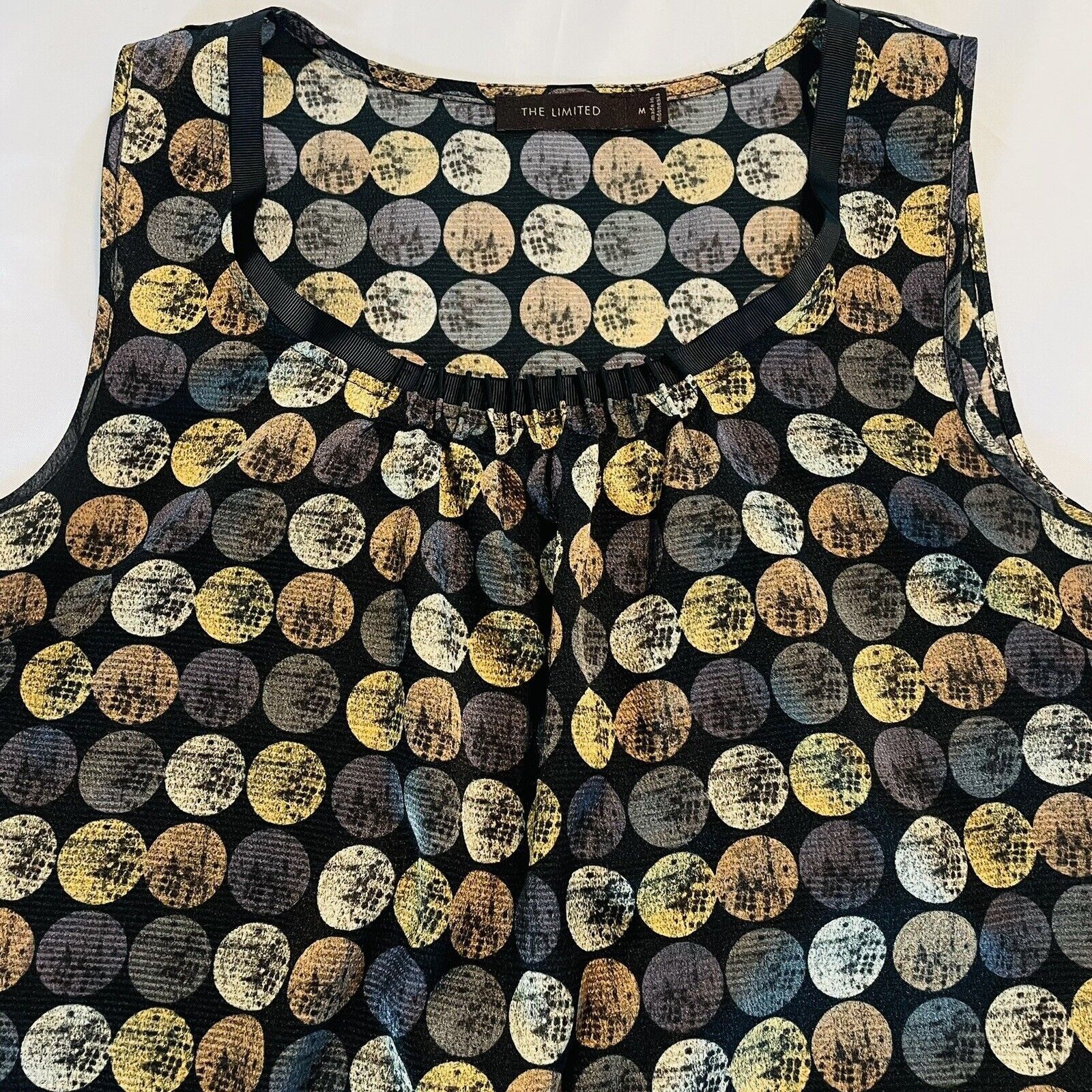 Other The Limited Top Womens Medium Cami Textured Circle Prints Sl Size M / US 6-8 / IT 42-44 - 2 Thumbnail