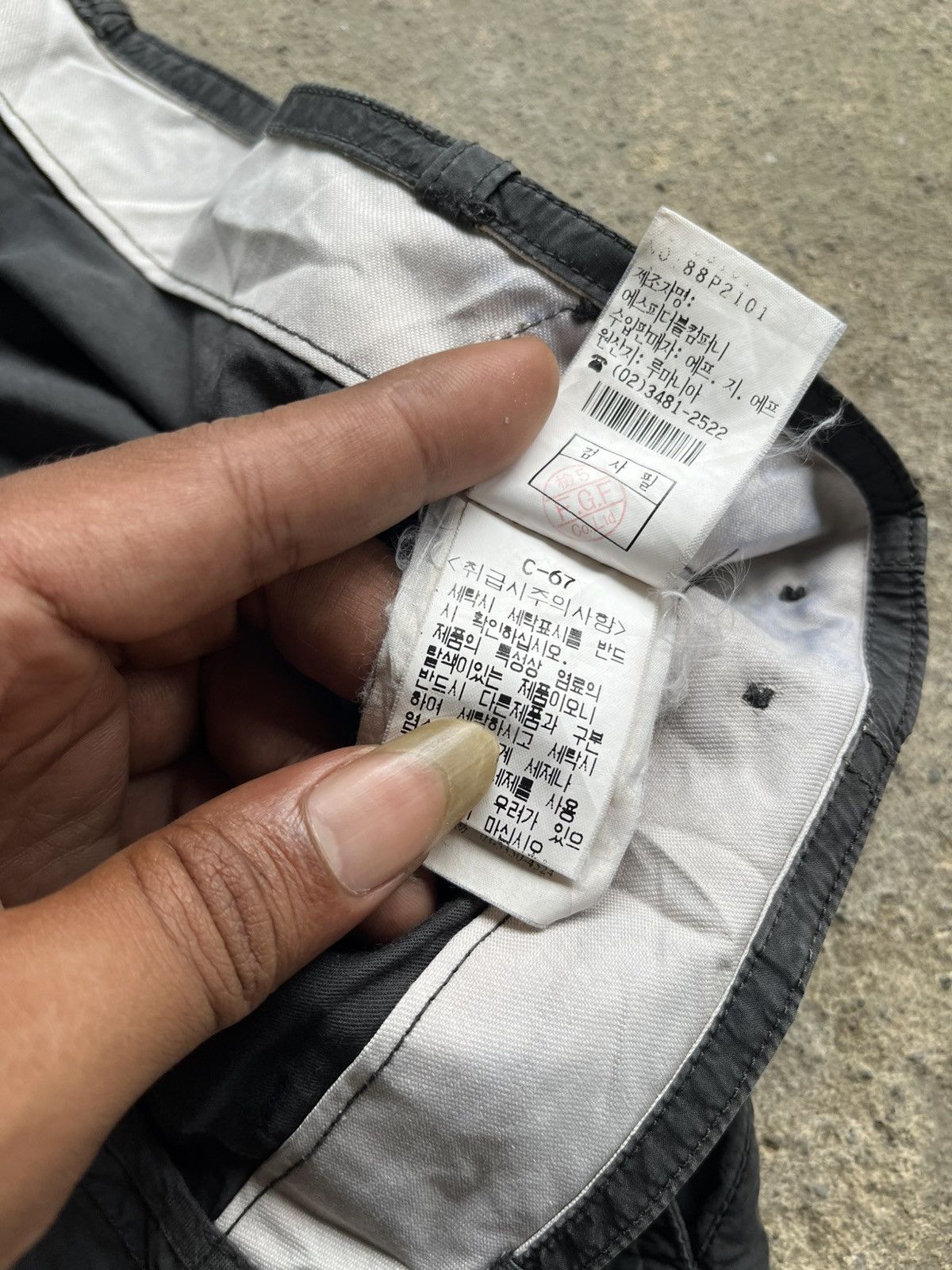 Stone Island Vintage Stone Island Black Faded Size US 34 / EU 50 - 14 Thumbnail