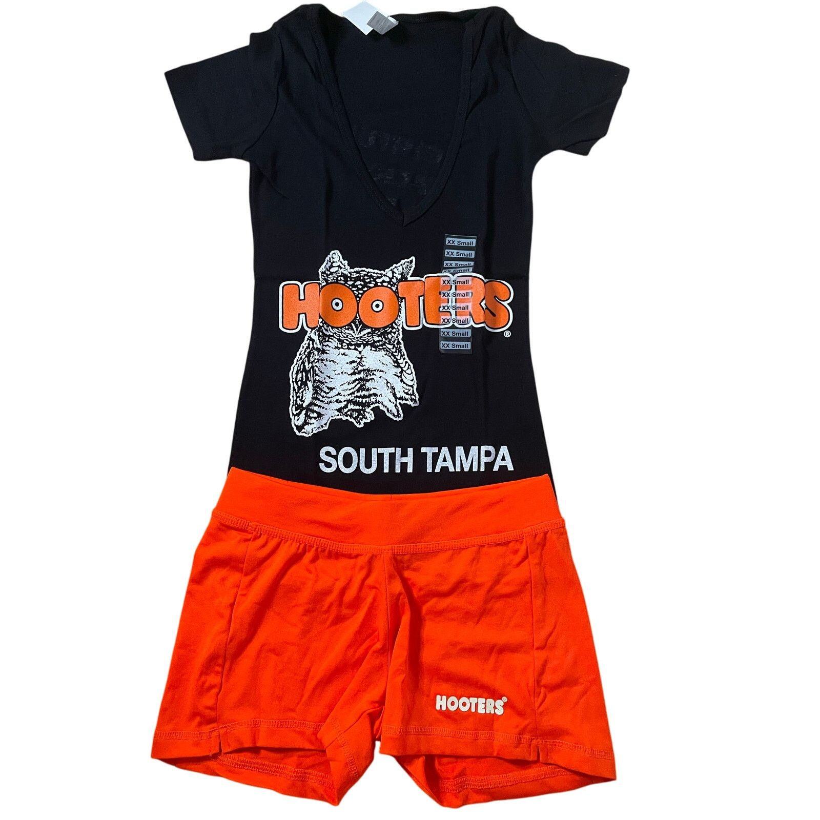 Other New Hooters Uniform V-Neck tee Shorts Socks hose Xxs/Xxxs Size XXS / US 00 / IT 34 - 4 Thumbnail