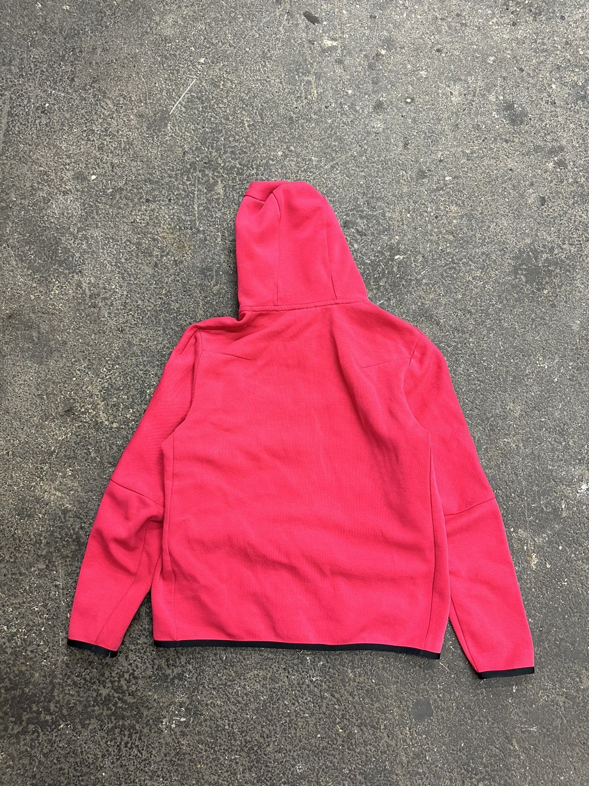 Vintage Nike tech very berry black full zip hoodie Size US L / EU 52-54 / 3 - 10 Thumbnail
