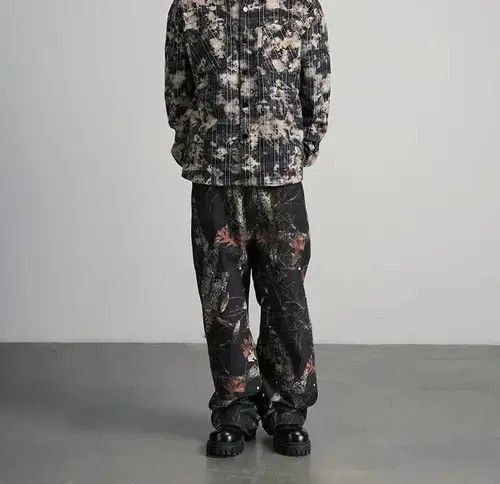Japanese Brand × Jean Vintage leaf camouflage logging studded trousers Size US 32 / EU 48 - 2 Thumbnail