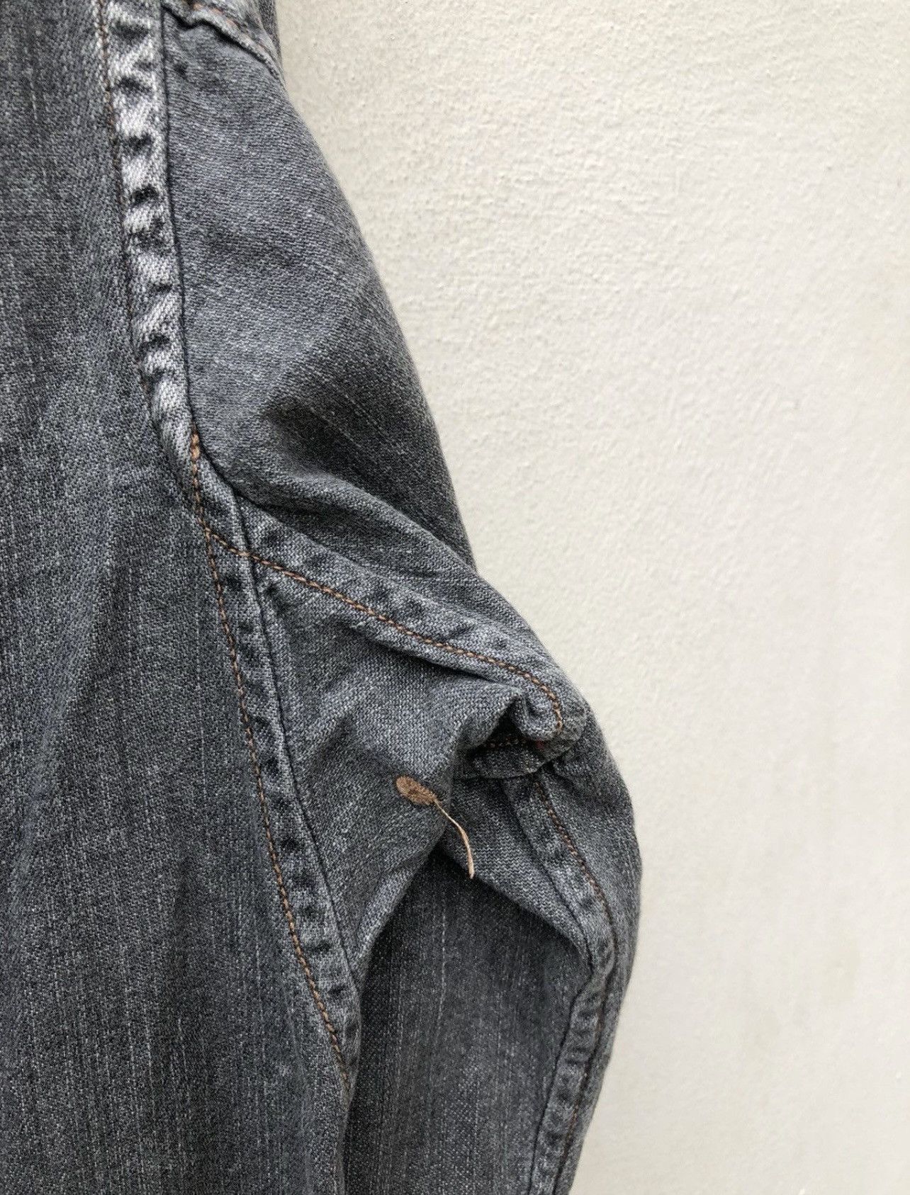 Mastermind Japan Vintage Roen Japan Skull Bones Fade Denim Western Shirt Size US S / EU 44-46 / 1 - 18 Thumbnail