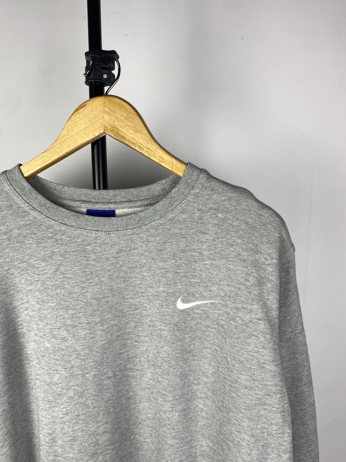 Nike × Vintage Vintage Nike Mini Swoosh Embroidery Logo Sweatshirt Size US XL / EU 56 / 4 - 4 Thumbnail