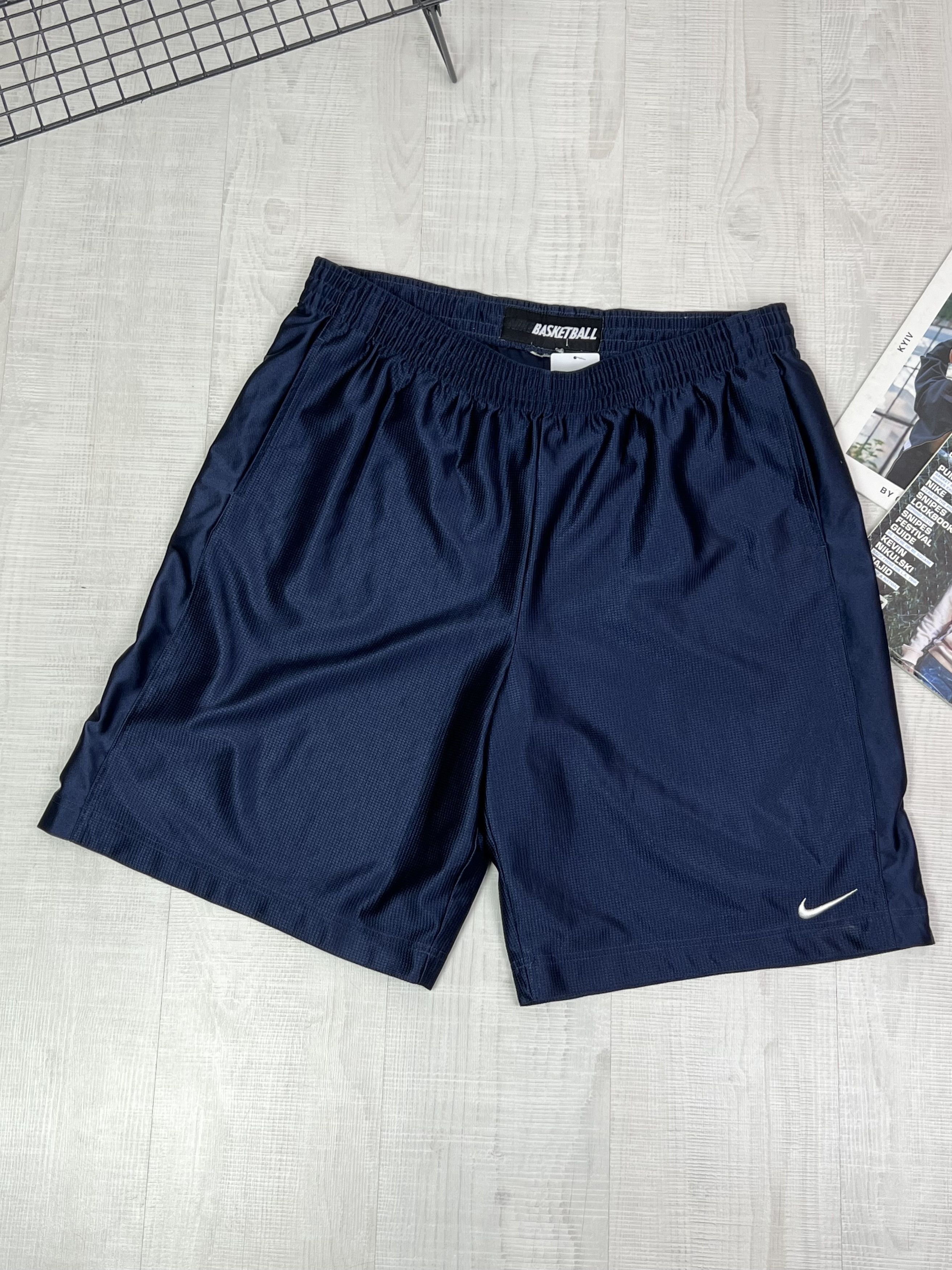 Nike × Vintage Nike Basketball vintage shorts Size US 38 / EU 54 - 2 Thumbnail