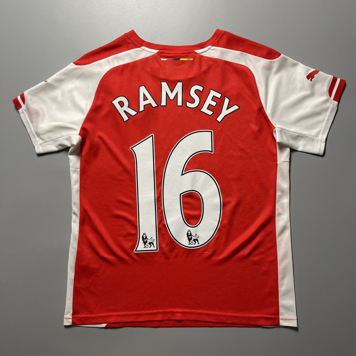 Puma × Vintage WOMENS ARSENAL PUMA 2014/2015 SOCCER HOME JERSEY #16 RAMSEY Size M / US 6-8 / IT 42-44 - 1 Thumbnail